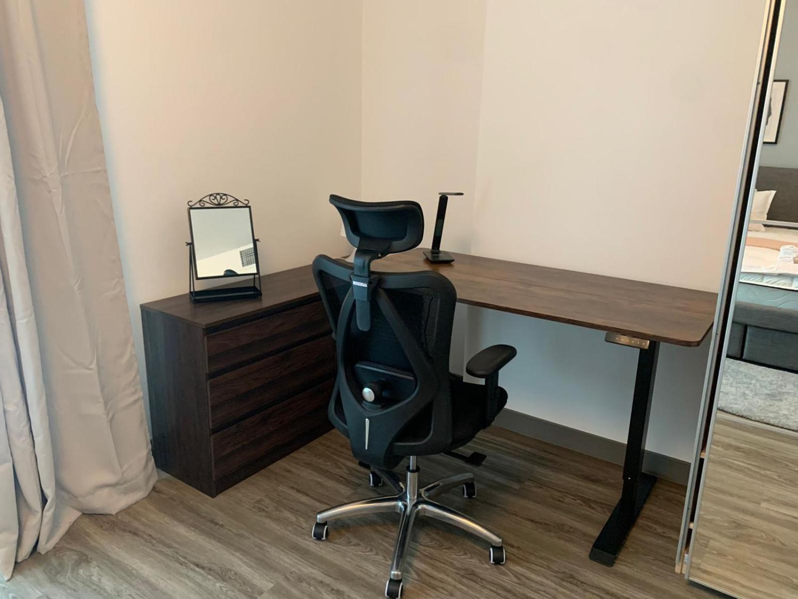 1BDR Apartment in Dubai Marina with Marina Views