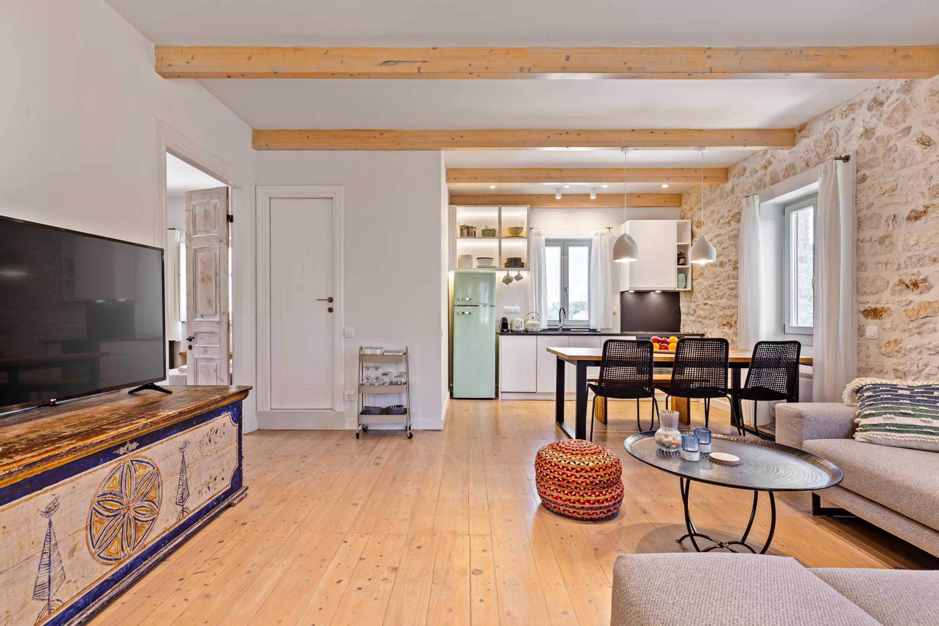 Hortensia House by WhiteDream Villas view 5