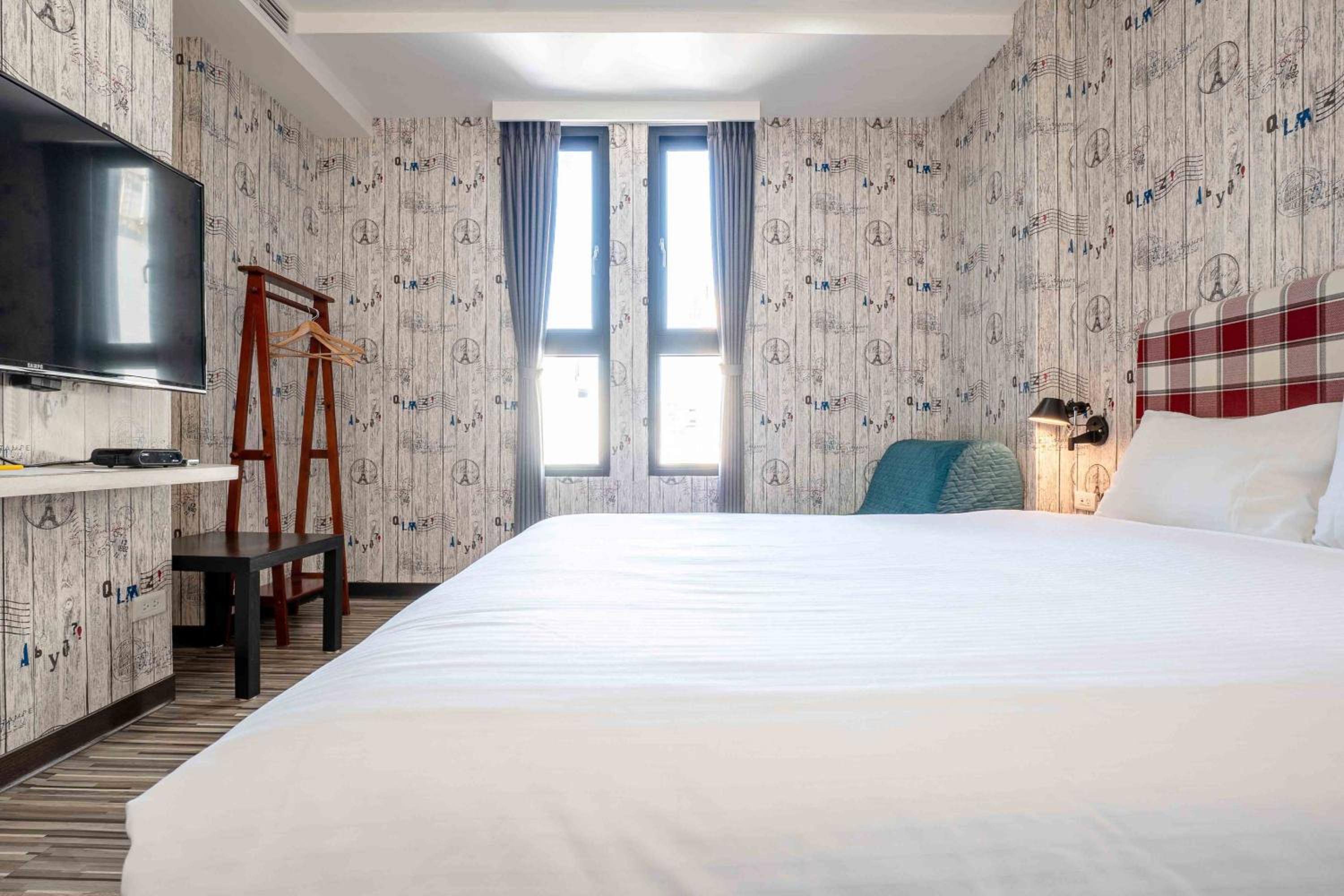 CHECK inn Taichung Ziyou