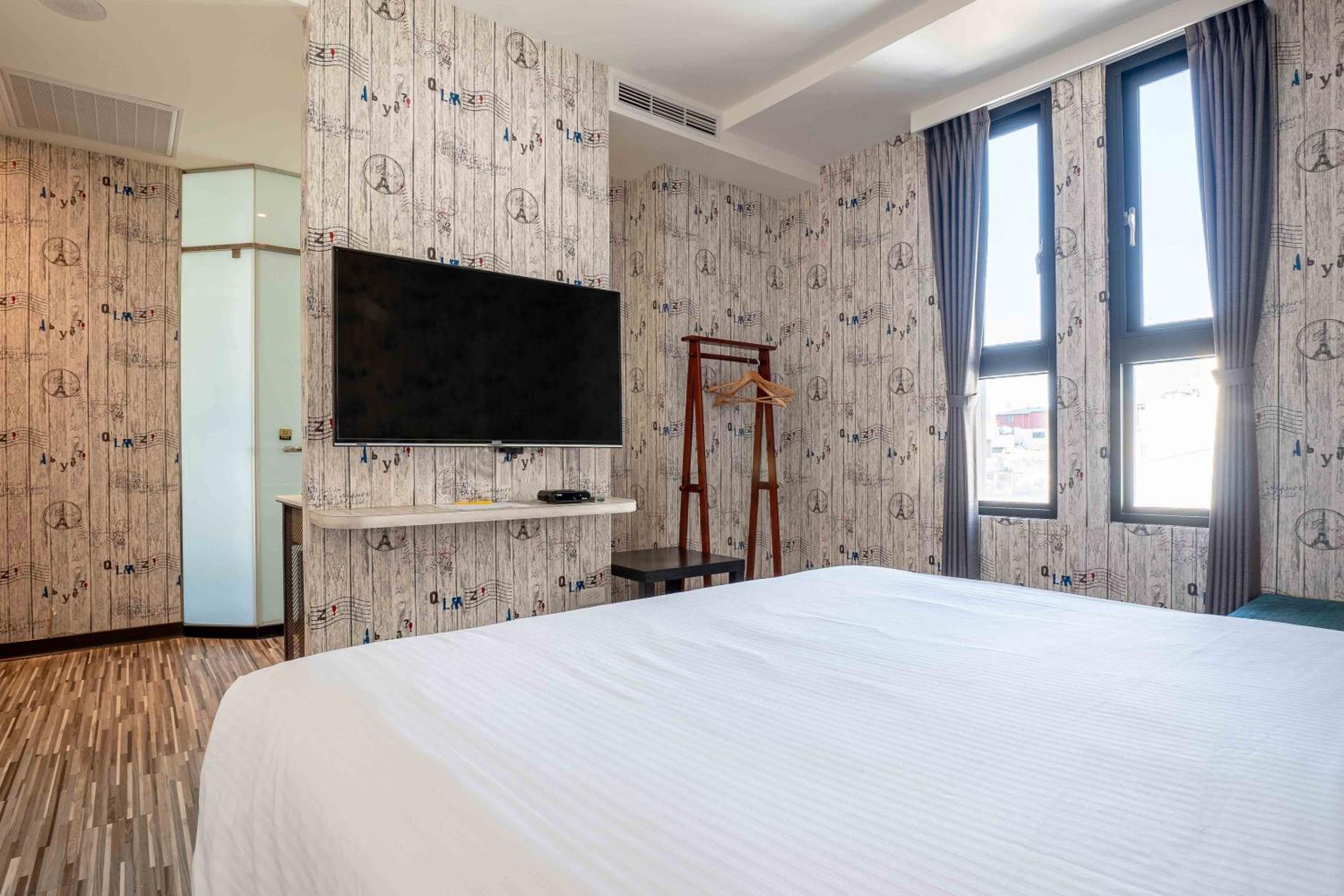 CHECK inn Taichung Ziyou