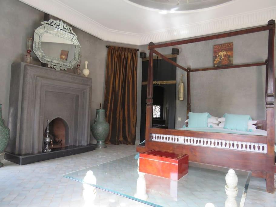 Villa Jude Luxury 6BR Villa with Private Pool, Sleeps 12, Near Golf & City