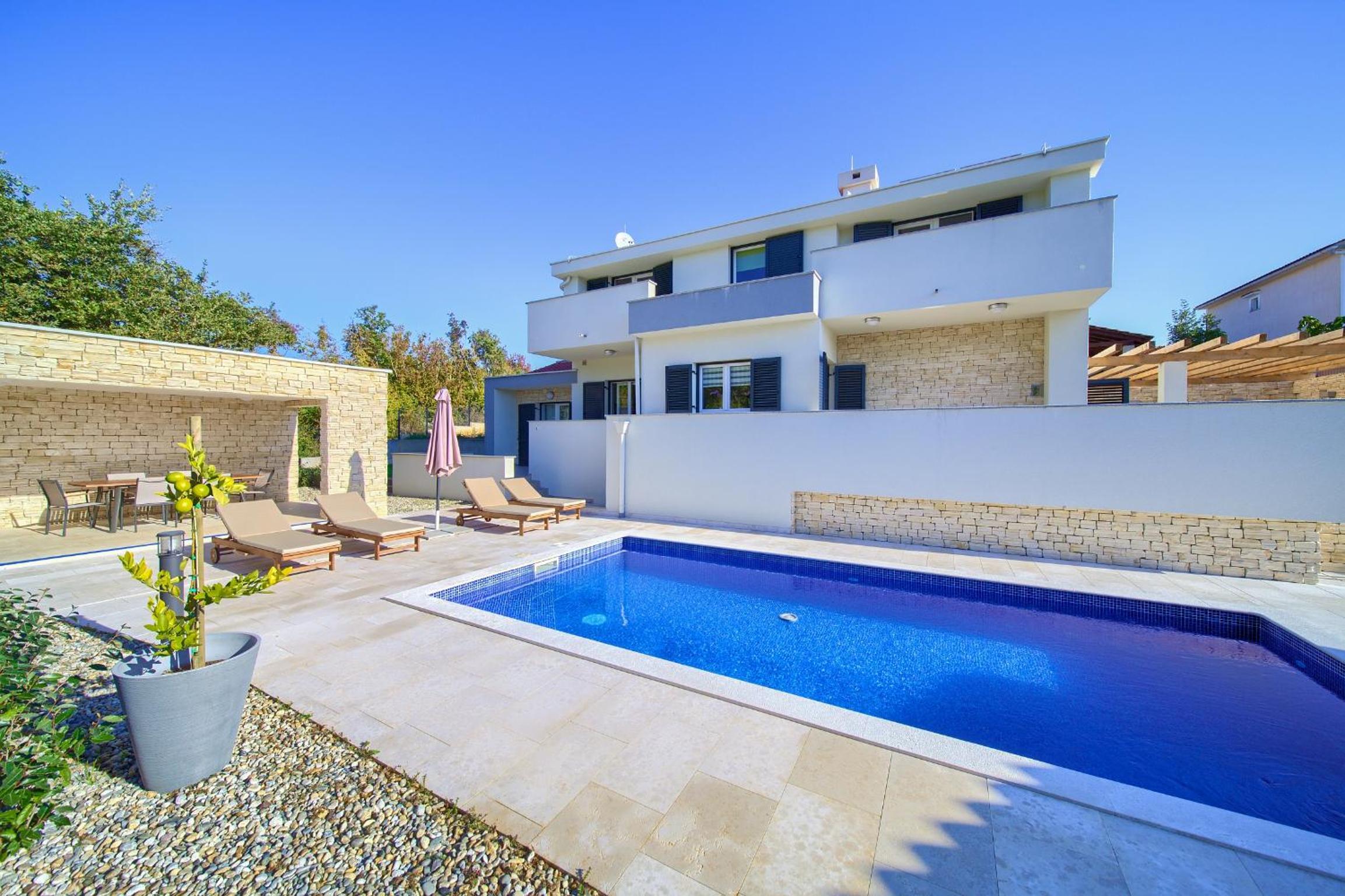 Vila Adrimar view 3