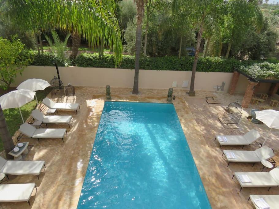 Villa Jude Luxury 6BR Villa with Private Pool, Sleeps 12, Near Golf & City