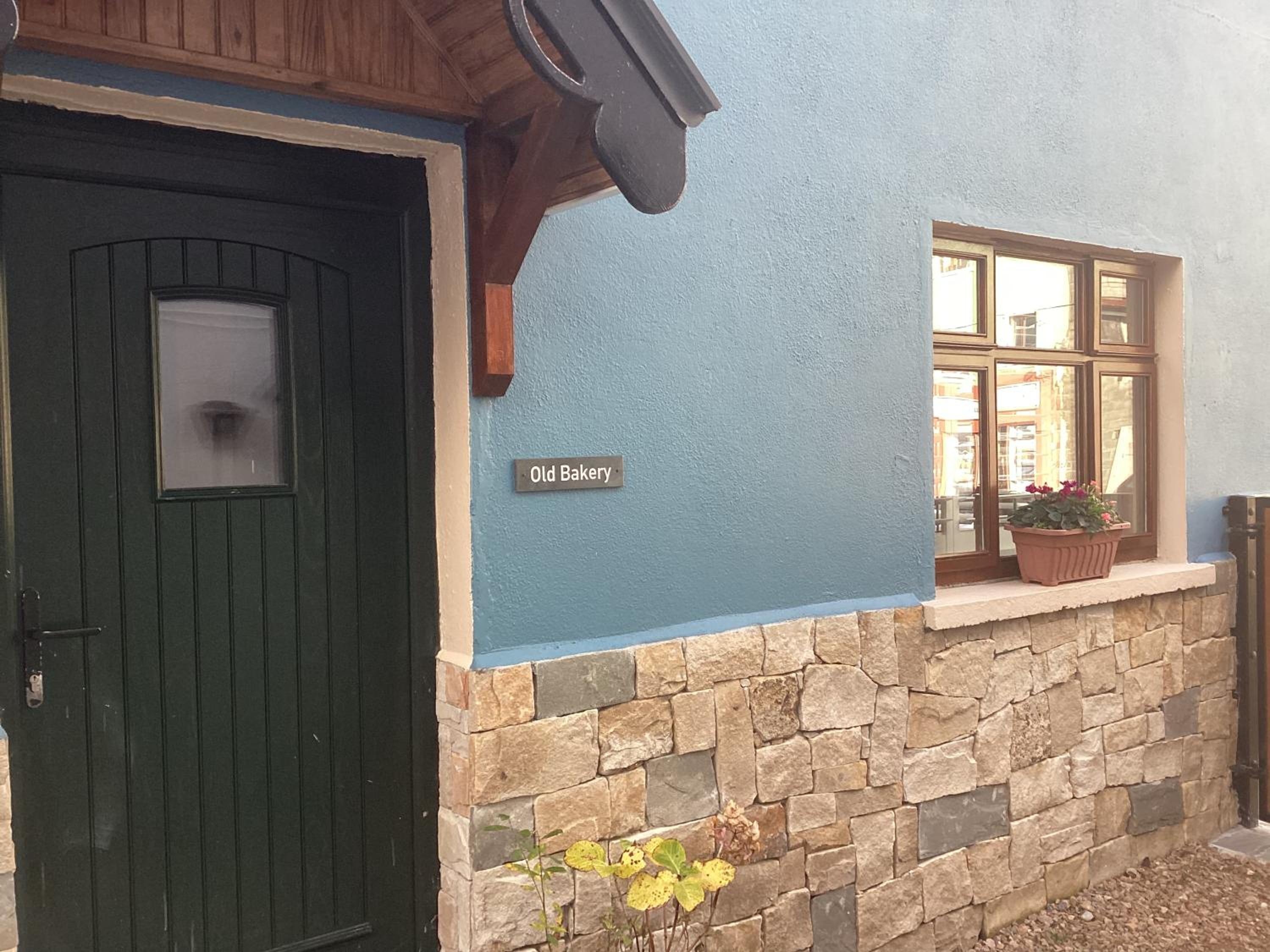 Roundstone Retreats Old Bakery