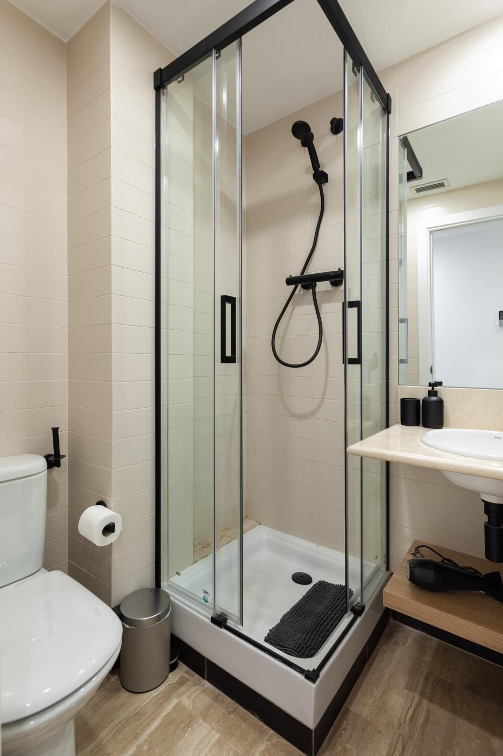 Cozy Apartment Les Corts