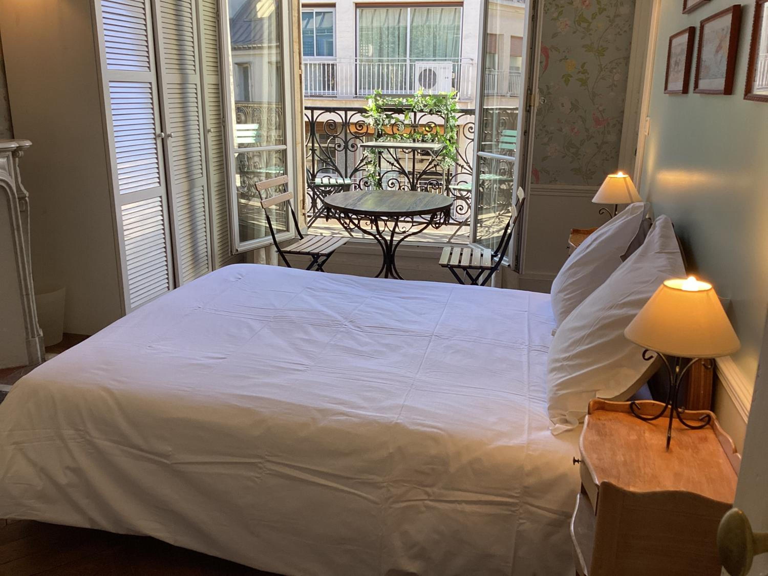 Bed and Breakfast Paris Arc de Triomphe