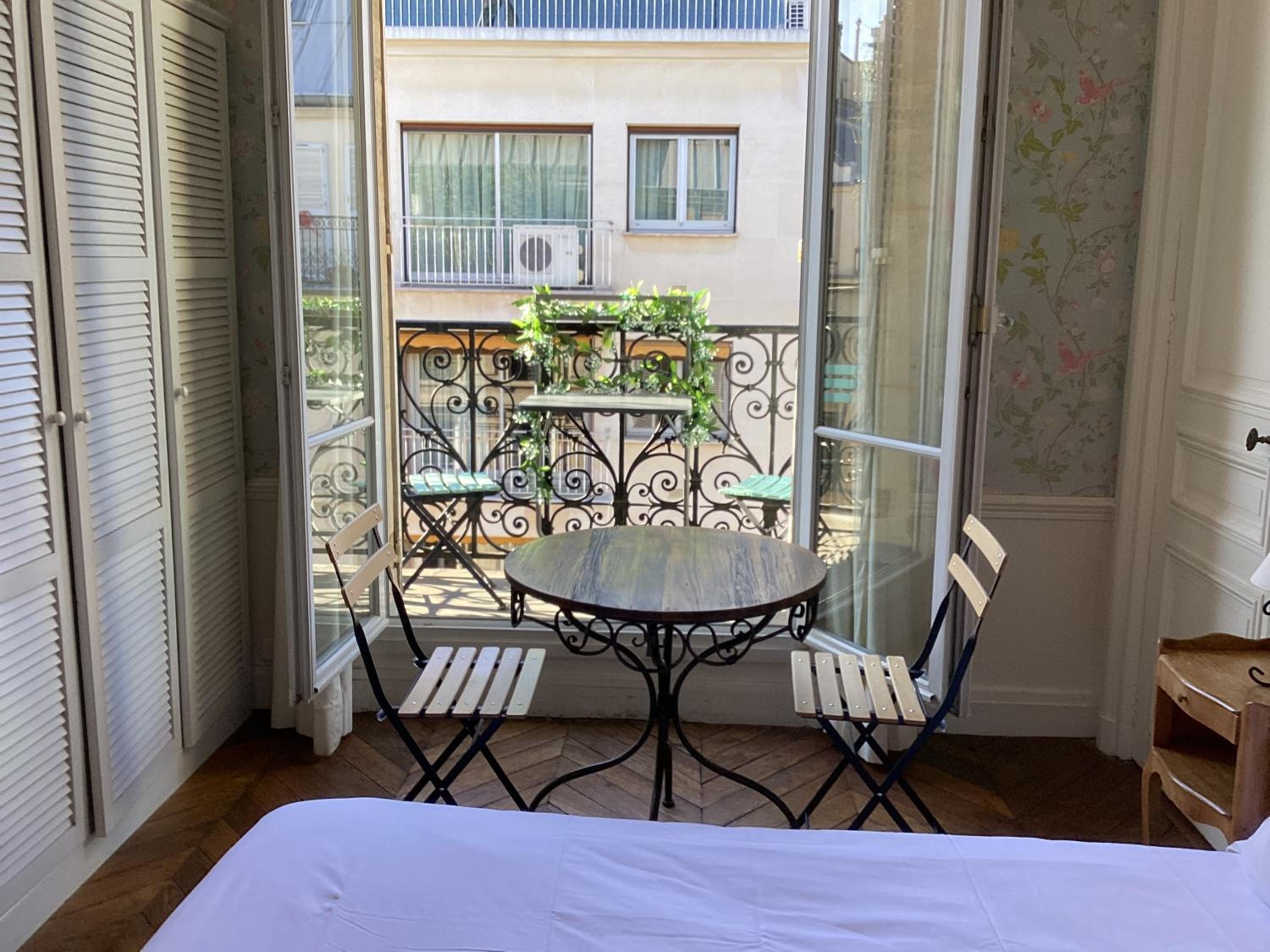 Bed and Breakfast Paris Arc de Triomphe