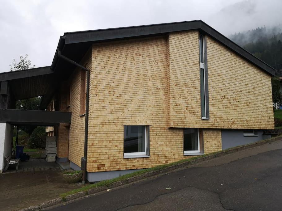 Großzügiges Haus angrenzend an Naturschutzgebiet