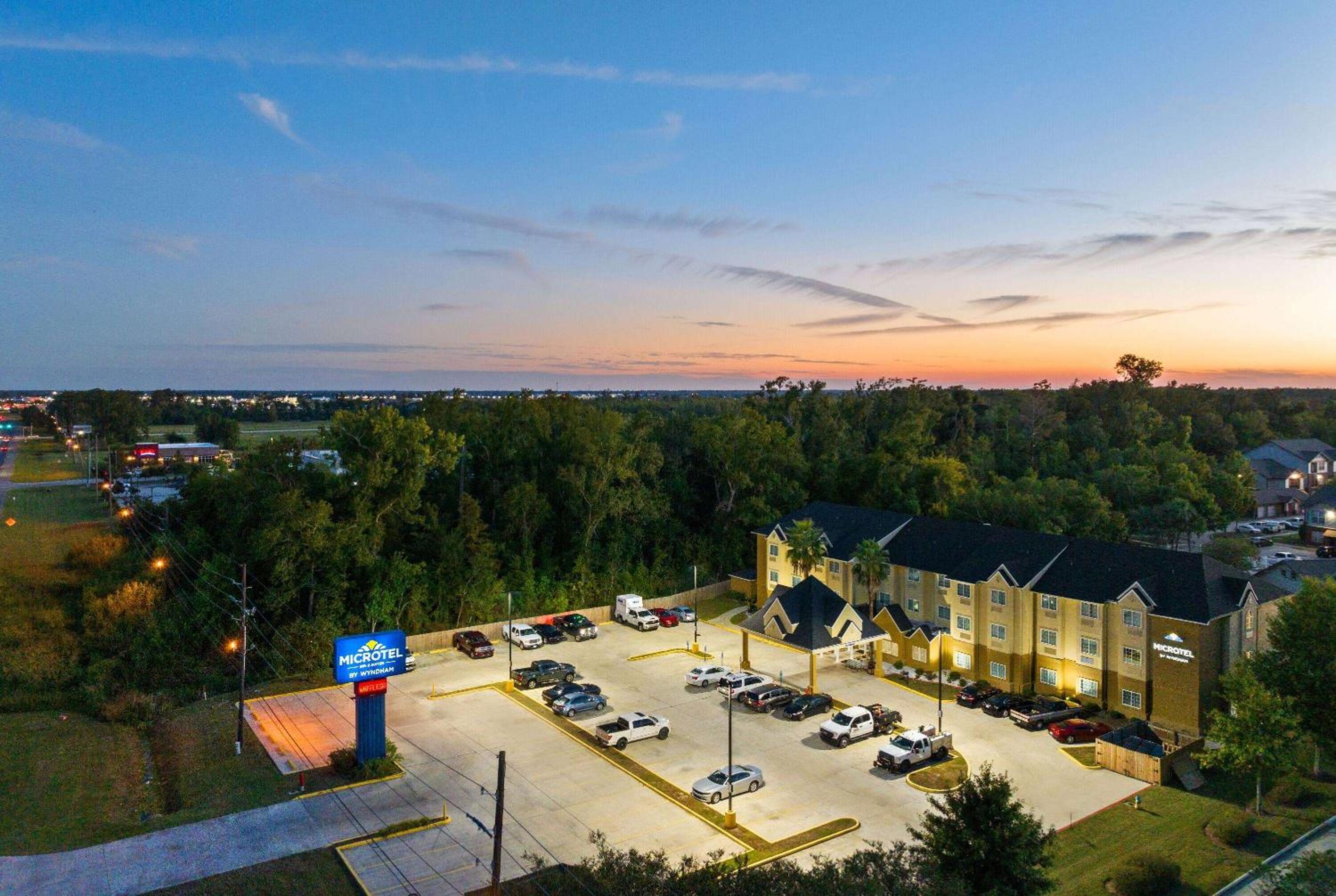 Houma Vacations - Microtel Inn  Suites by Wyndham of Houma - Property Image 2