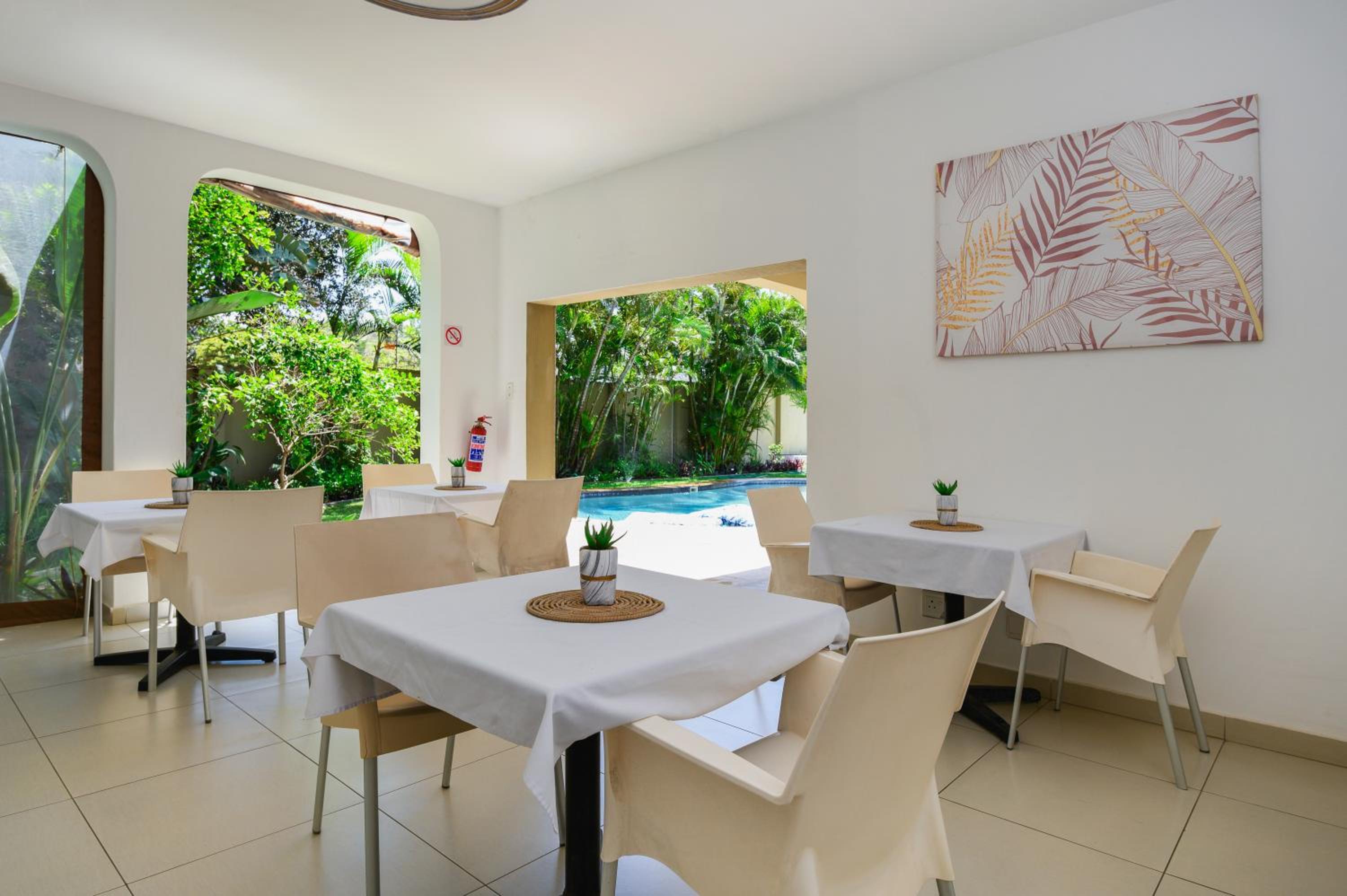 Caza Beach Guesthouse