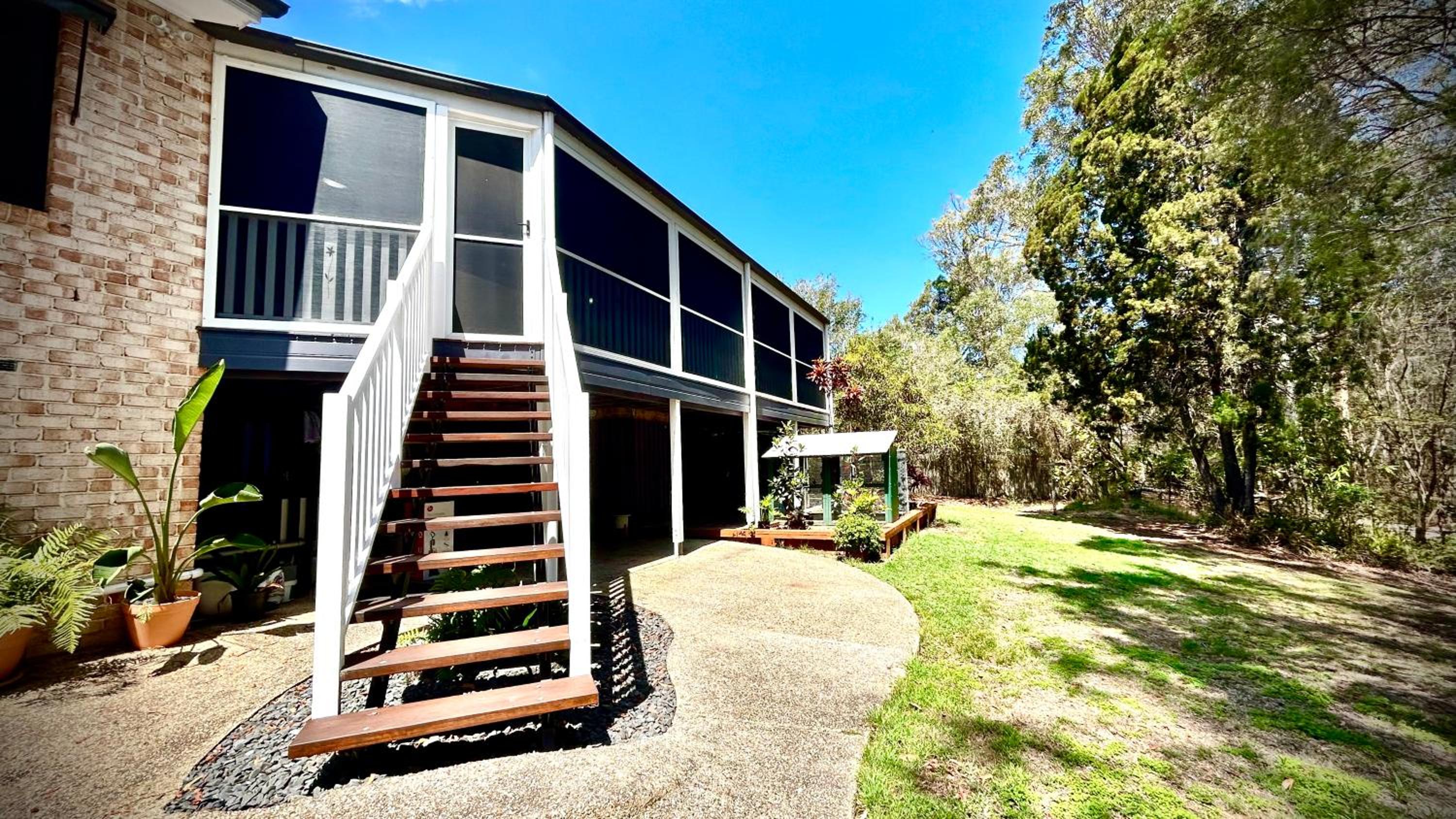 Perfect North Brisbane Retreat 4 bed
