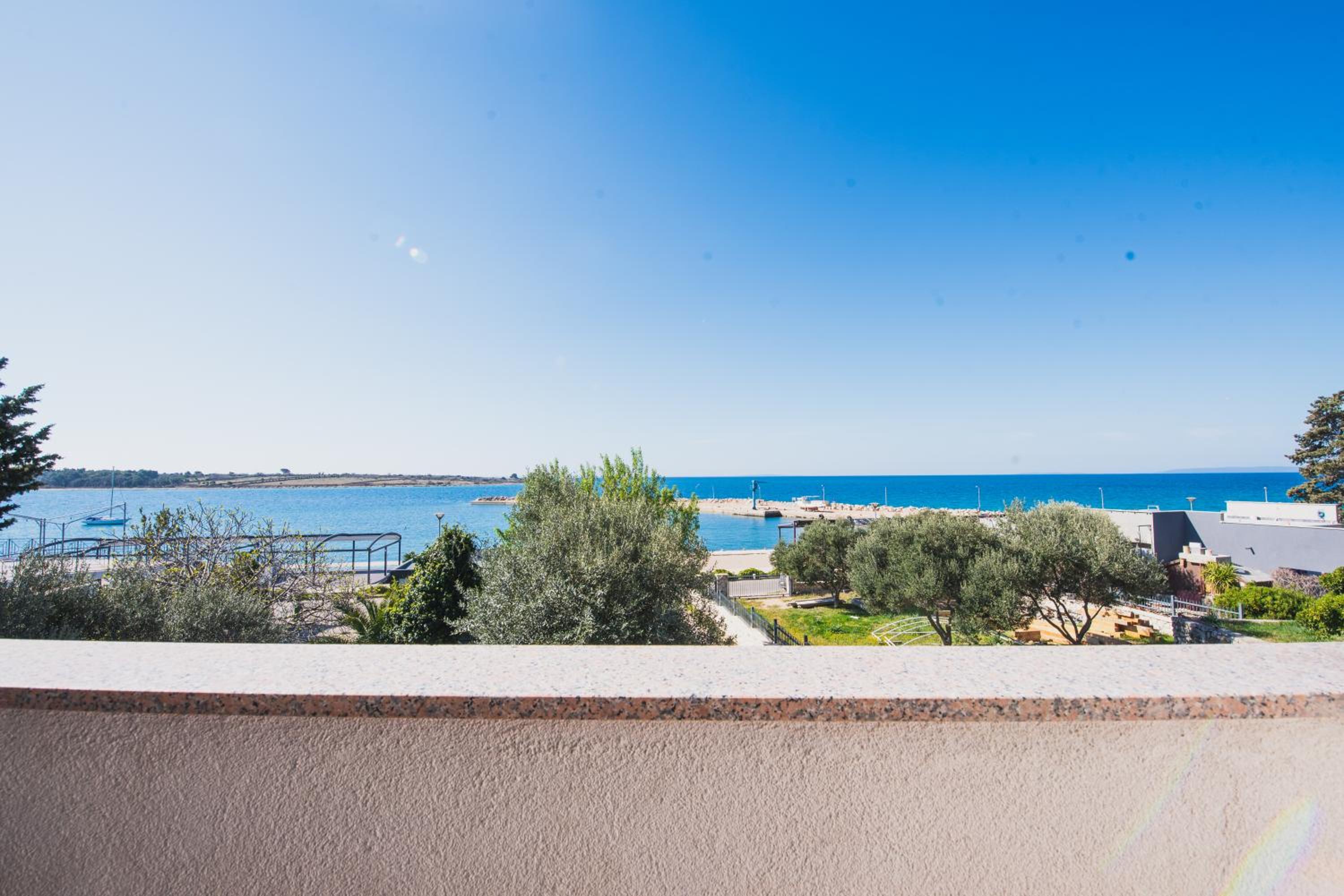 Apartments by the sea Semy