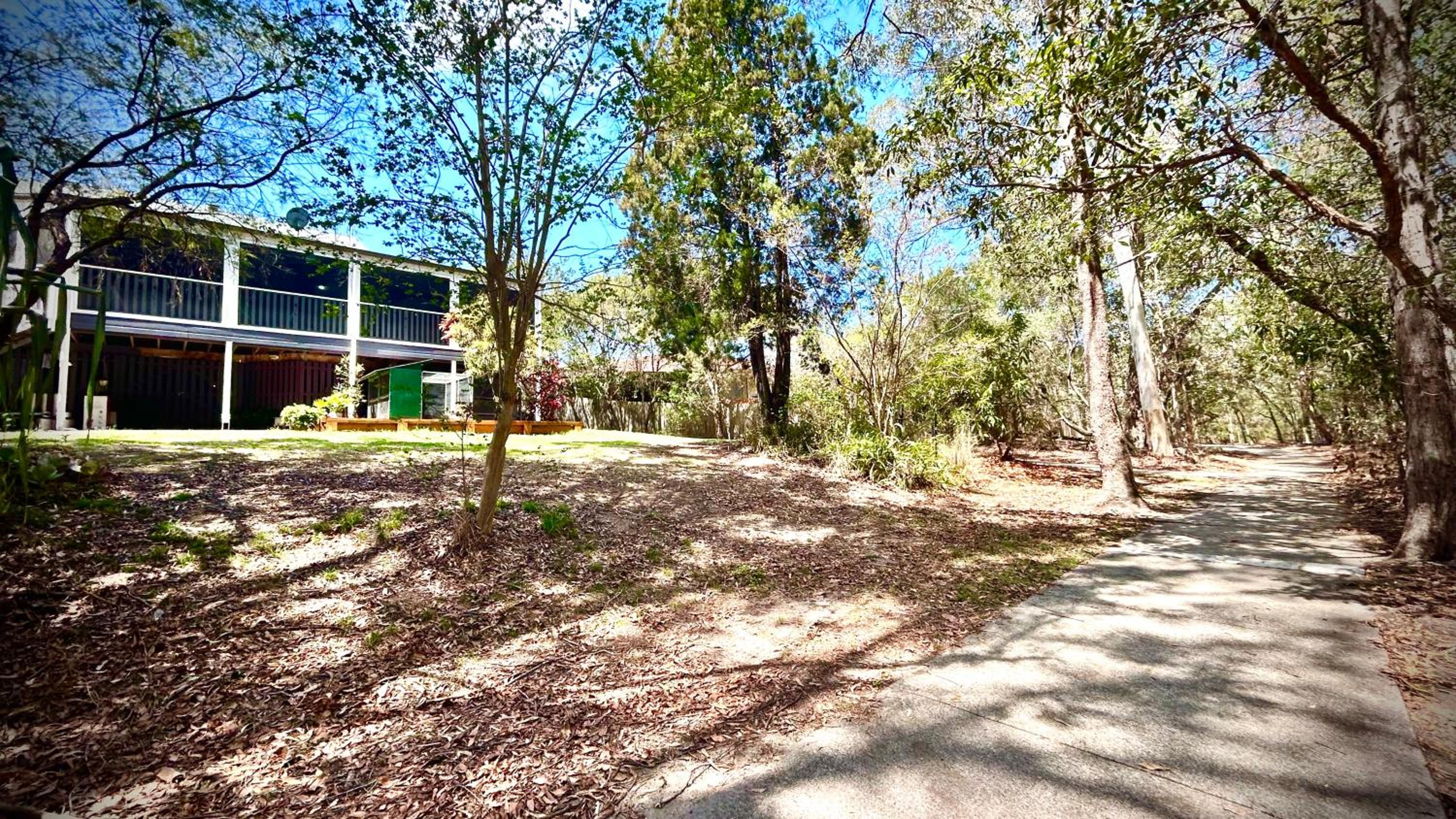 Perfect North Brisbane Retreat 4 bed