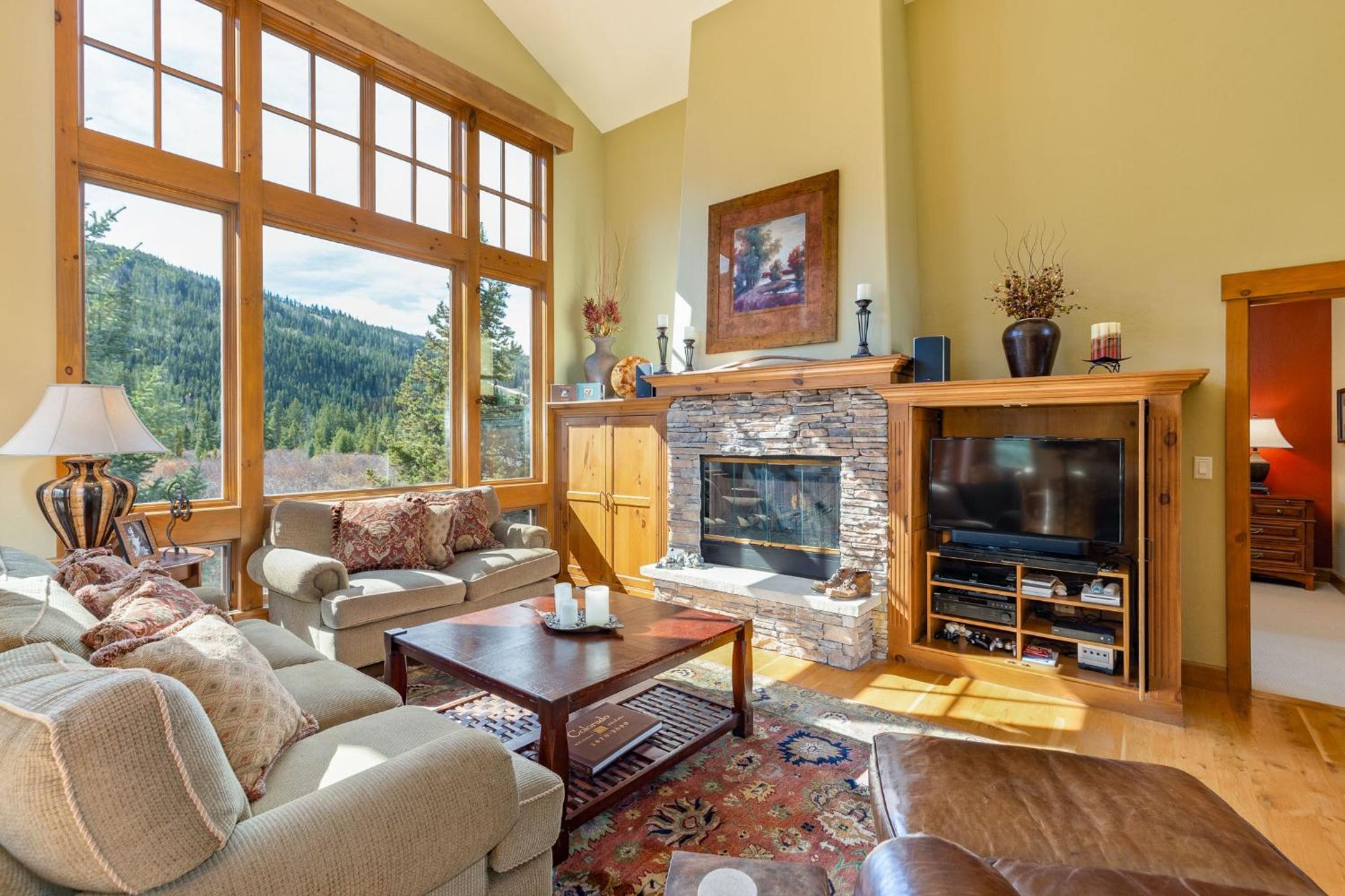66 Thackwell Lane townhouse view 2