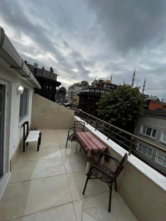 balcony