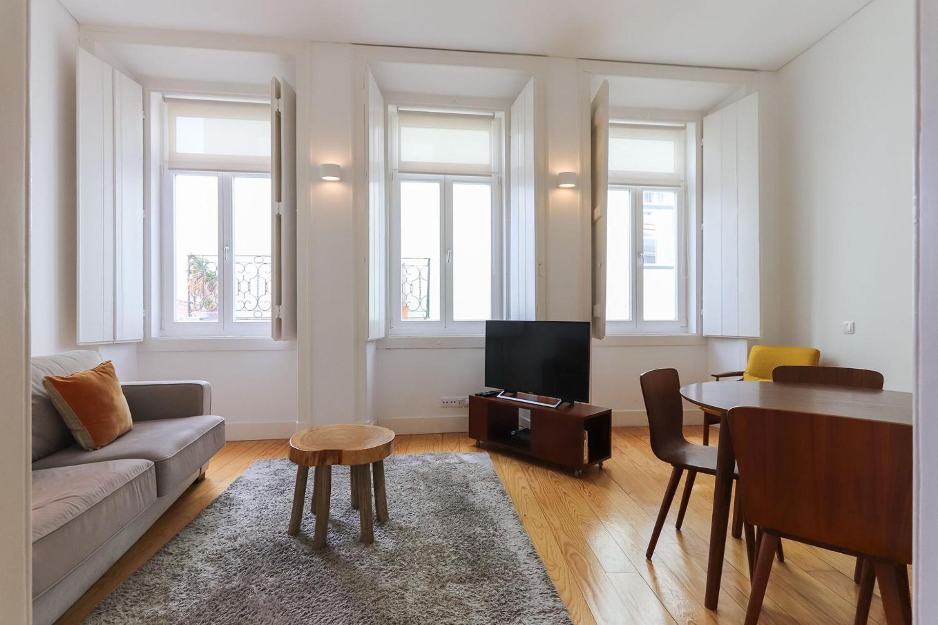 Alfama Deluxe by Homing view 2