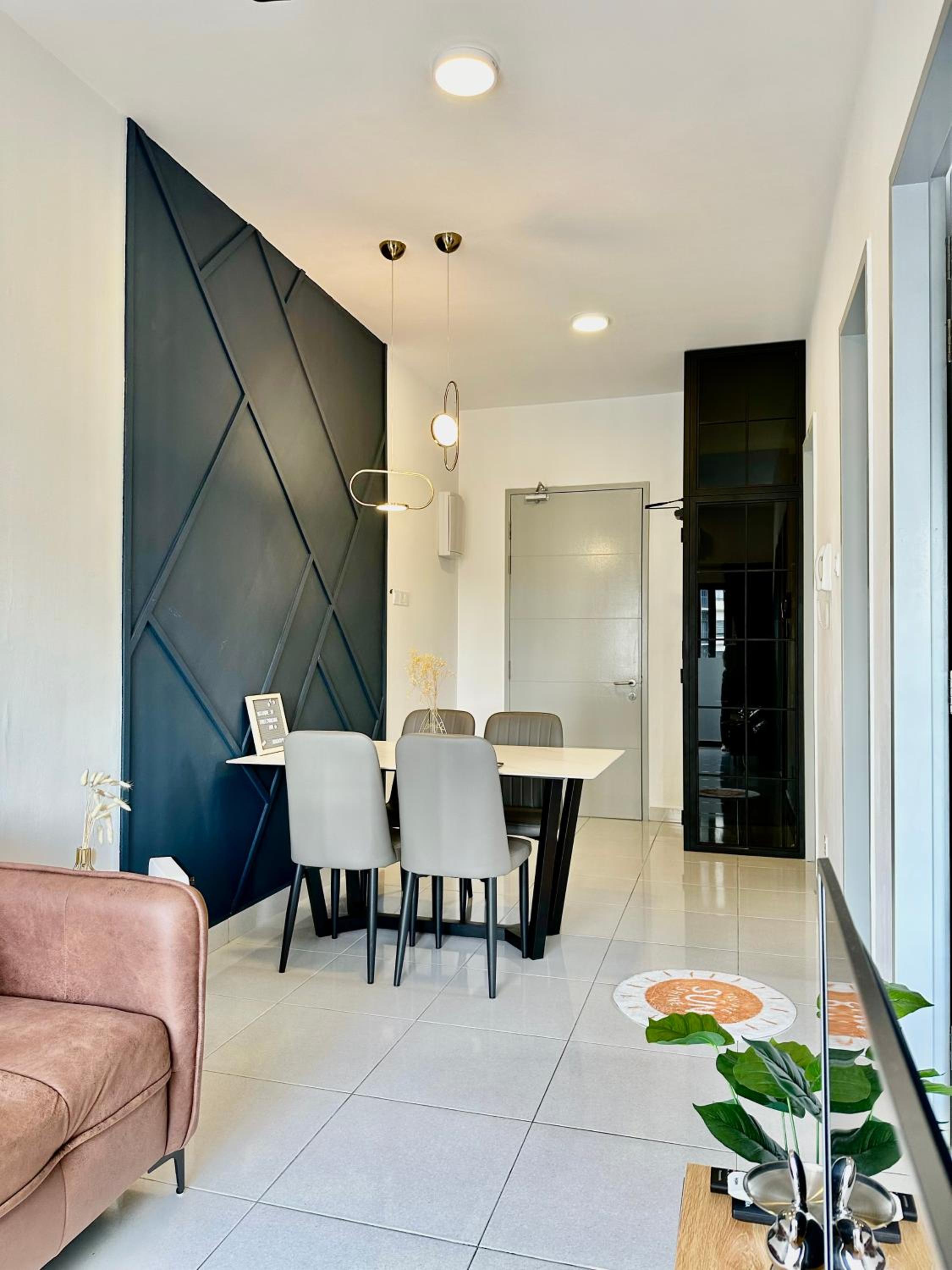 NEW Cozy Menjalara 5mins to DesaParkCity 2Rooms