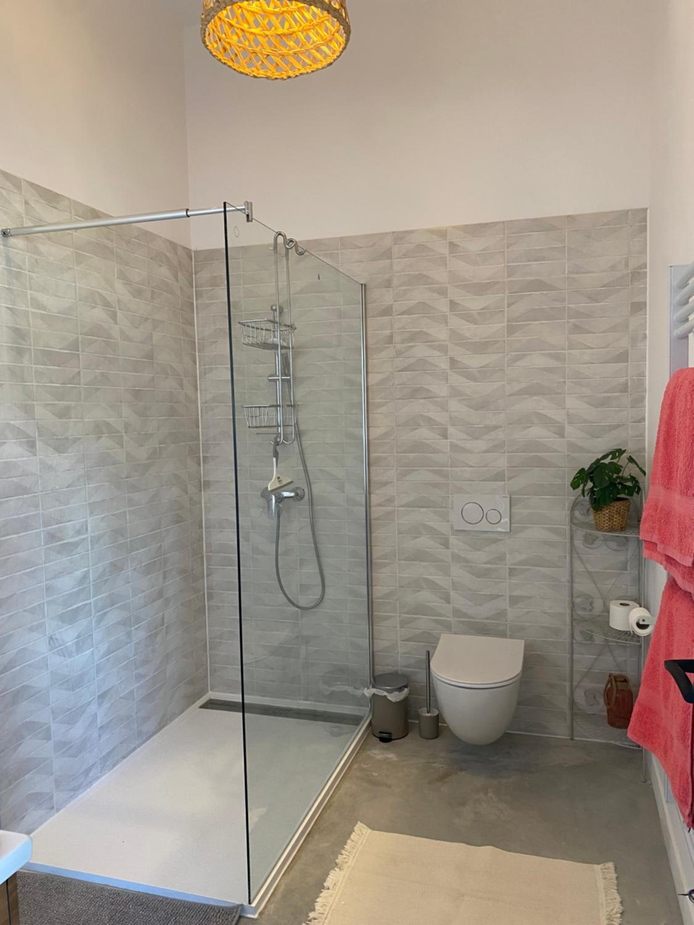 Gite de 2 à 5p Jaccuzi sur domaine 3Ha