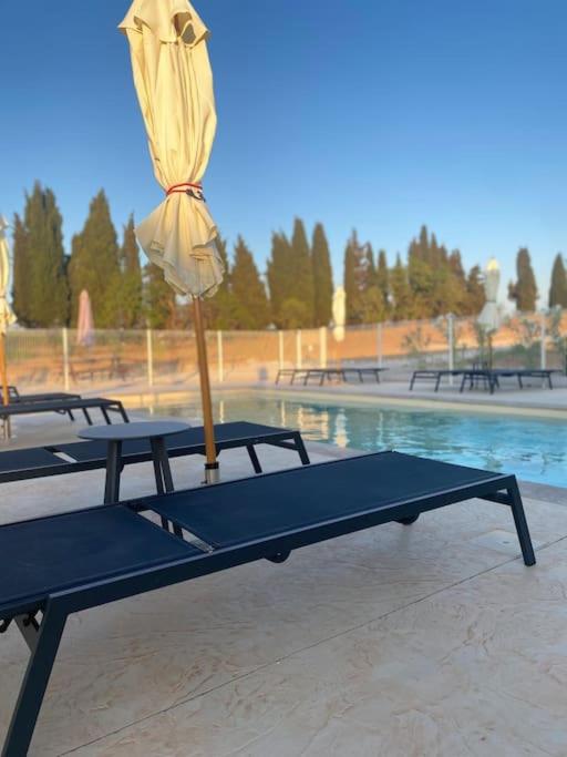 Gite de 2 à 5p Jaccuzi sur domaine 3Ha