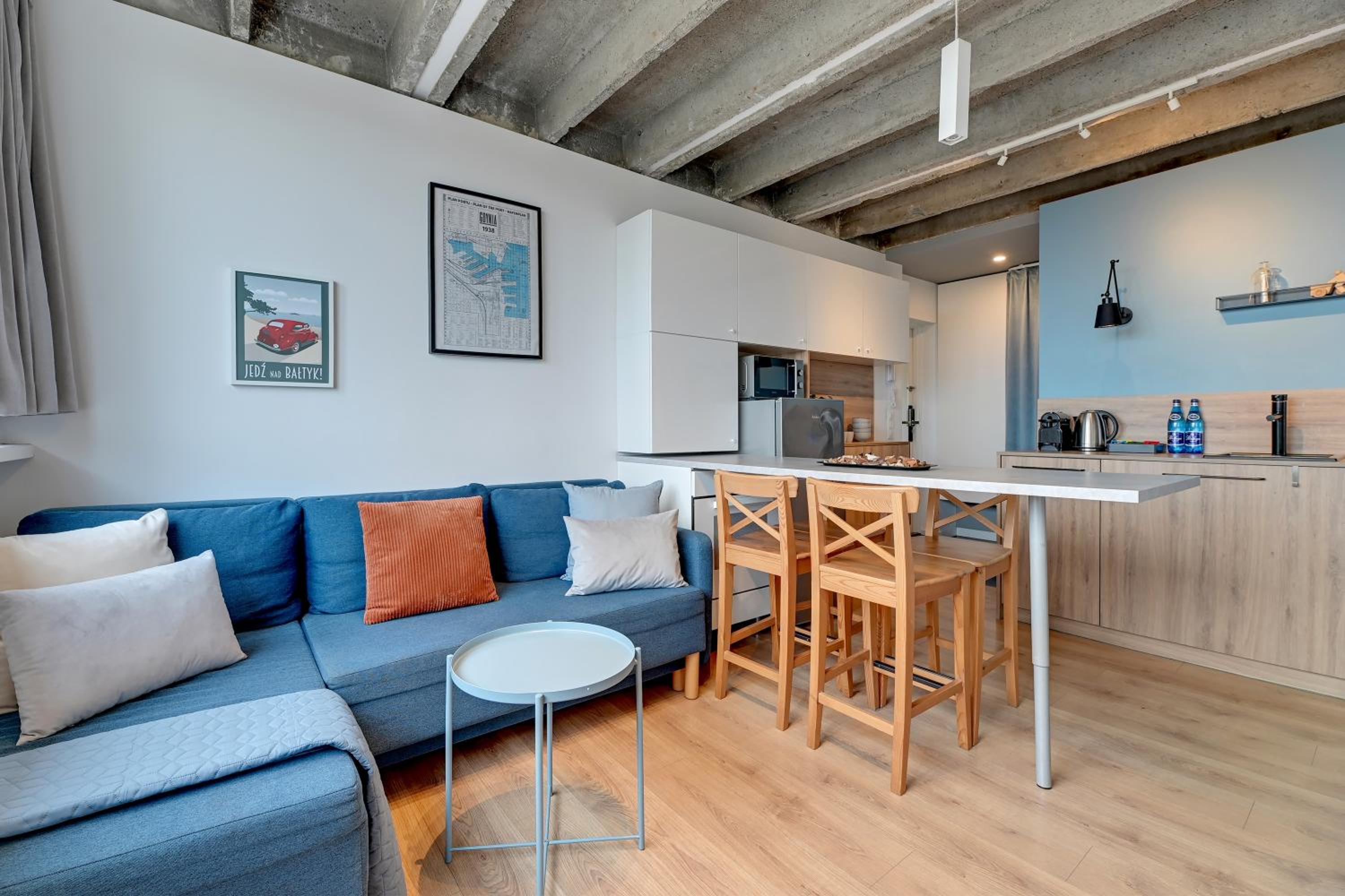 Gdynia z widokiem na morze by Downtown Apartments