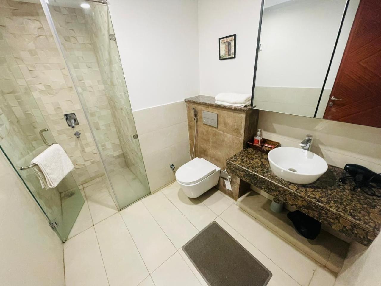 One Bed Appartment in GoldCrest Mall and residency DHA Lahore view 4