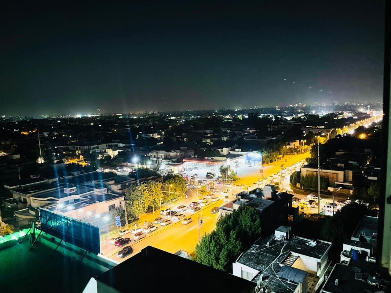 One Bed Appartment in GoldCrest Mall and residency DHA Lahore view 5