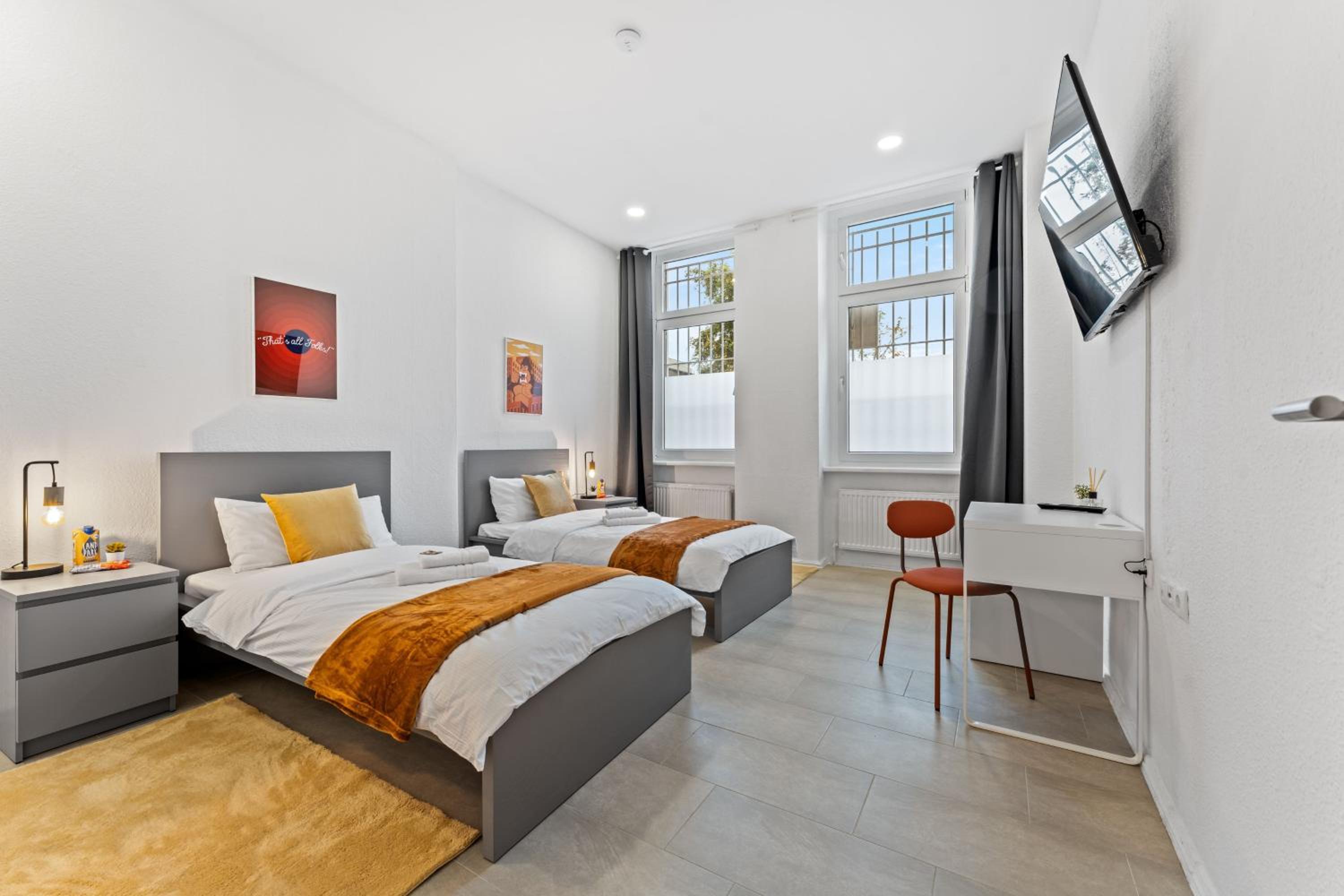 Neues zentrales Apartment,10 Betten,vollmöbliert, Wifi