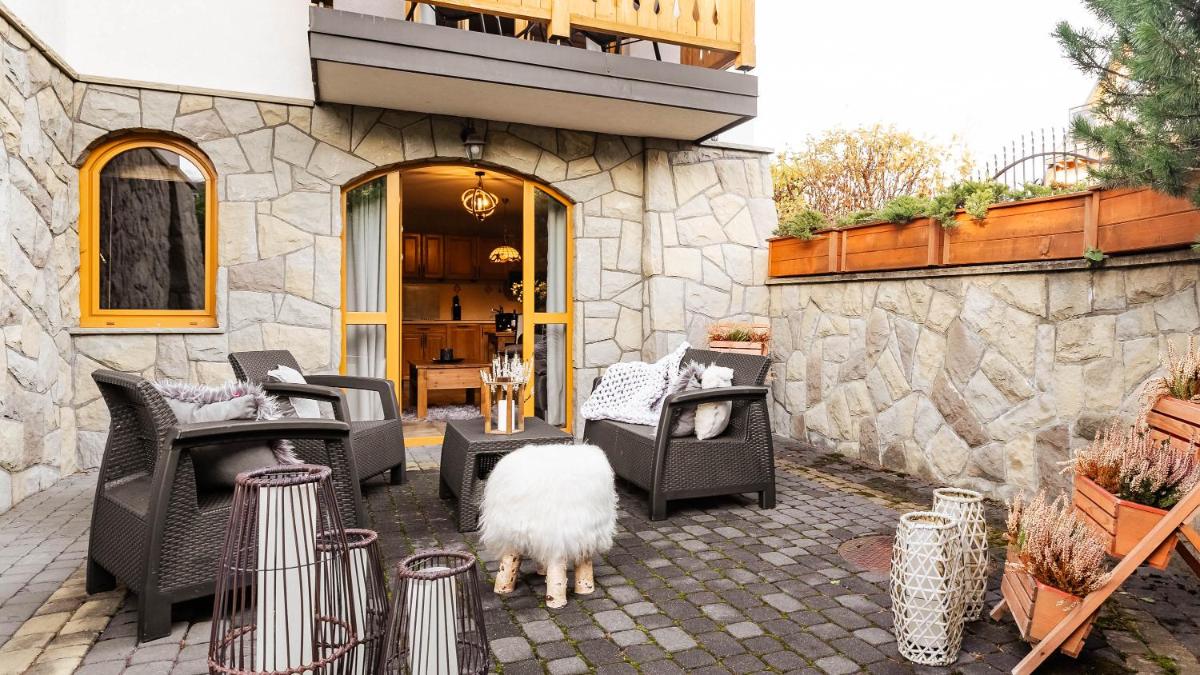 outdoor BBQ area