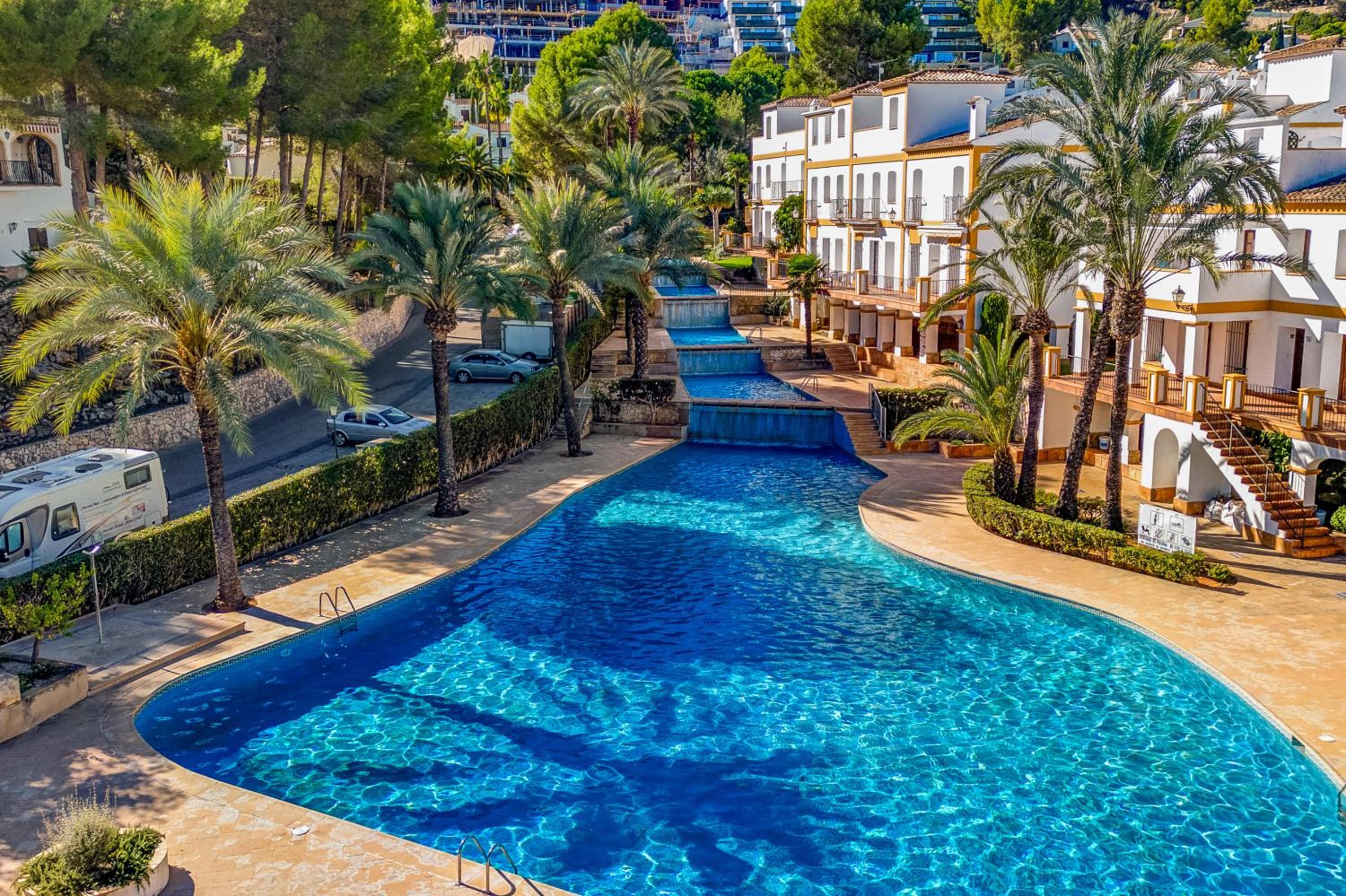 Ruhiges Eckreihenhaus mit Pool in La Sella Zarzas one Denia