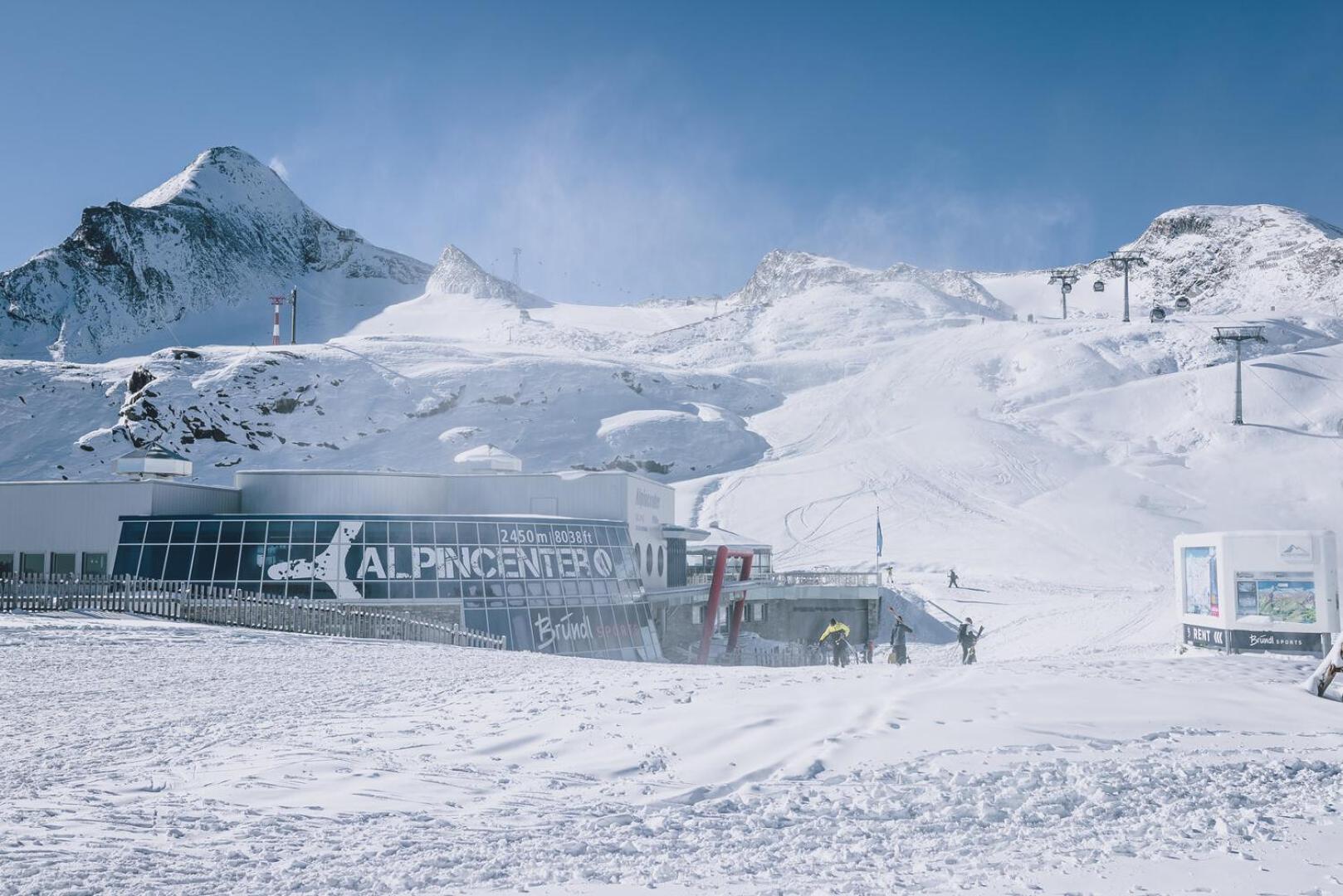 Kaprun Mountain Studio near Ski Bus - Walk Everywhere - Central Location