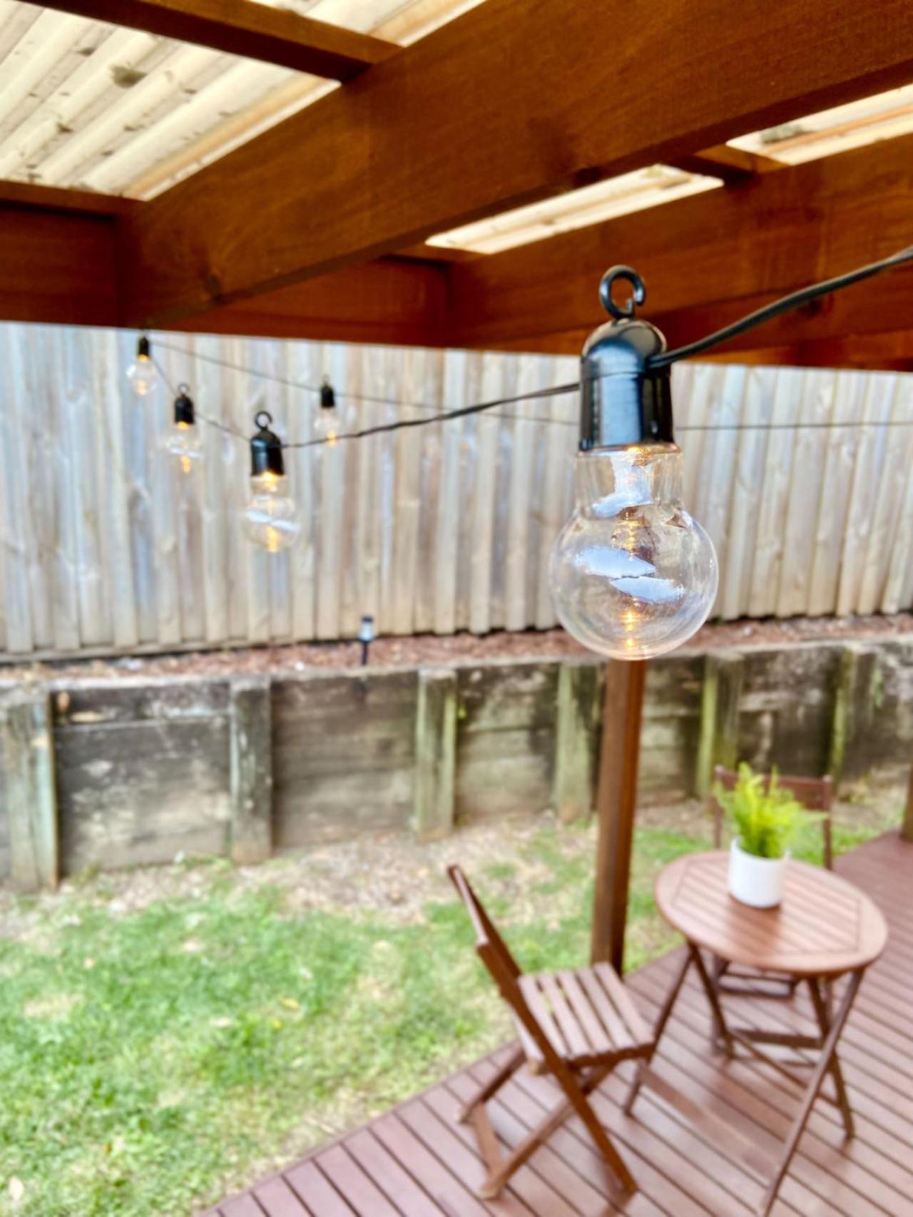 Cosy 3BR House, 7 mins drive to Macquarie Centre, 5 stars on AirB&B