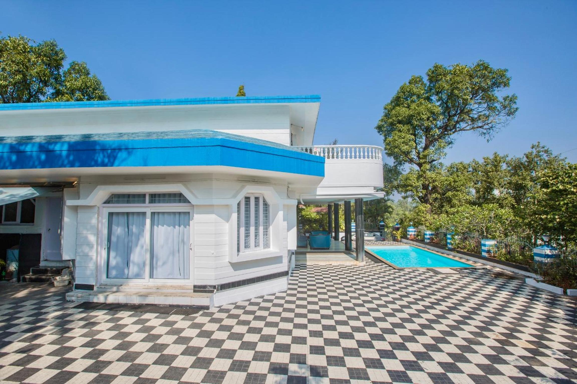 Whitehorse villa by whitestays