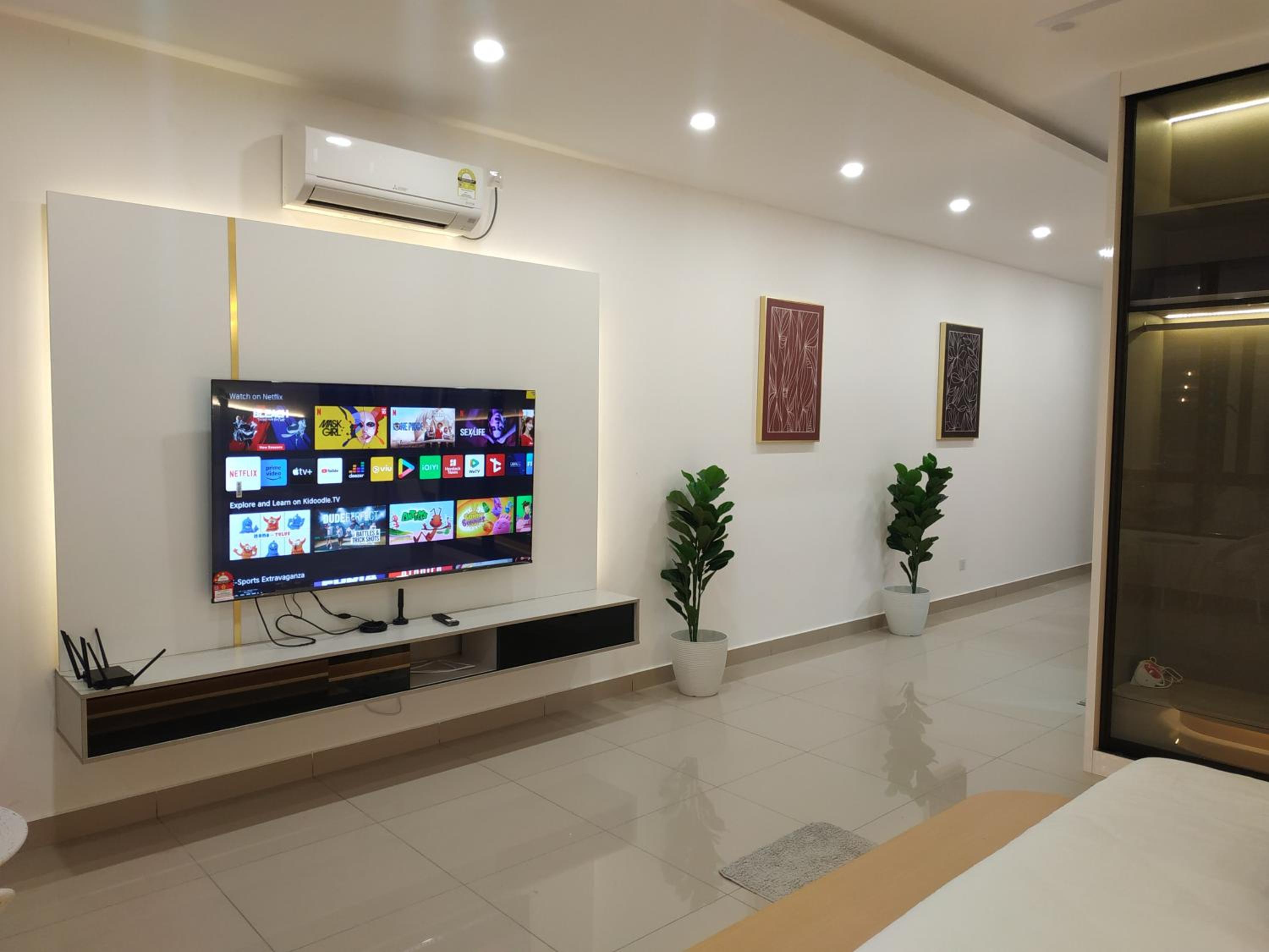 Nearest walk Johor Bahru custom Ciq by YHA
