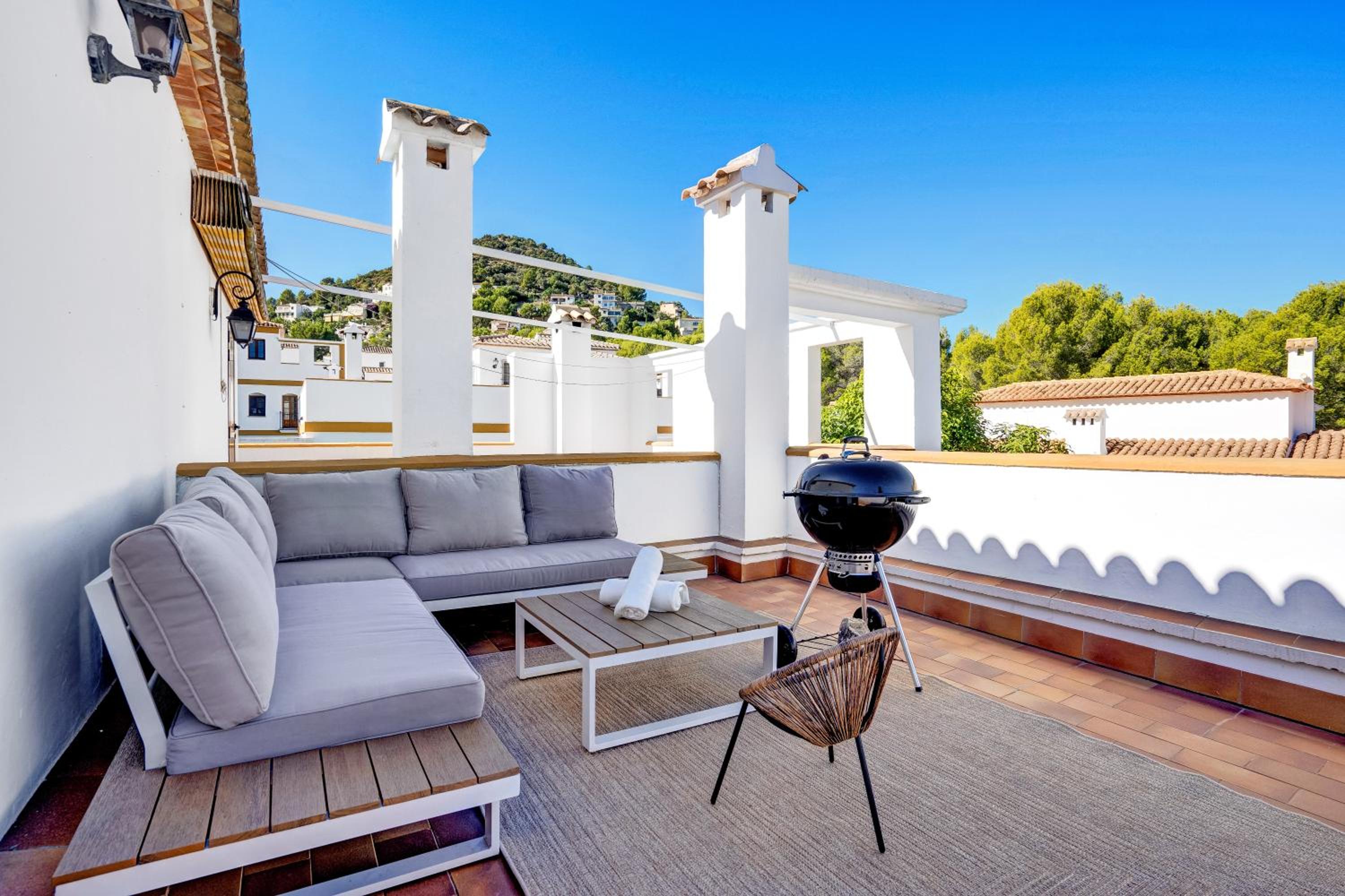 Ruhiges Eckreihenhaus mit Pool in La Sella Zarzas one Denia