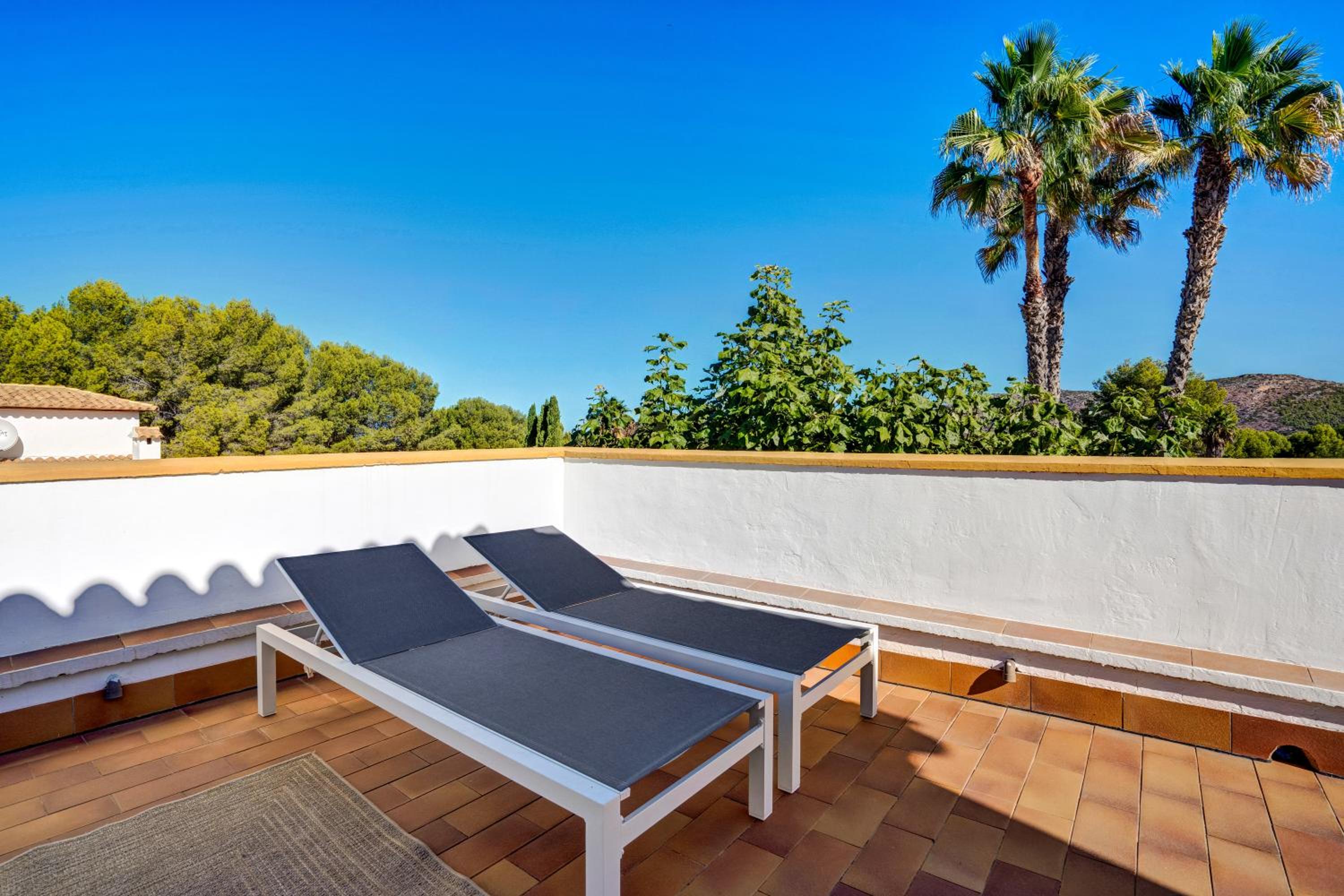 Ruhiges Eckreihenhaus mit Pool in La Sella Zarzas one Denia