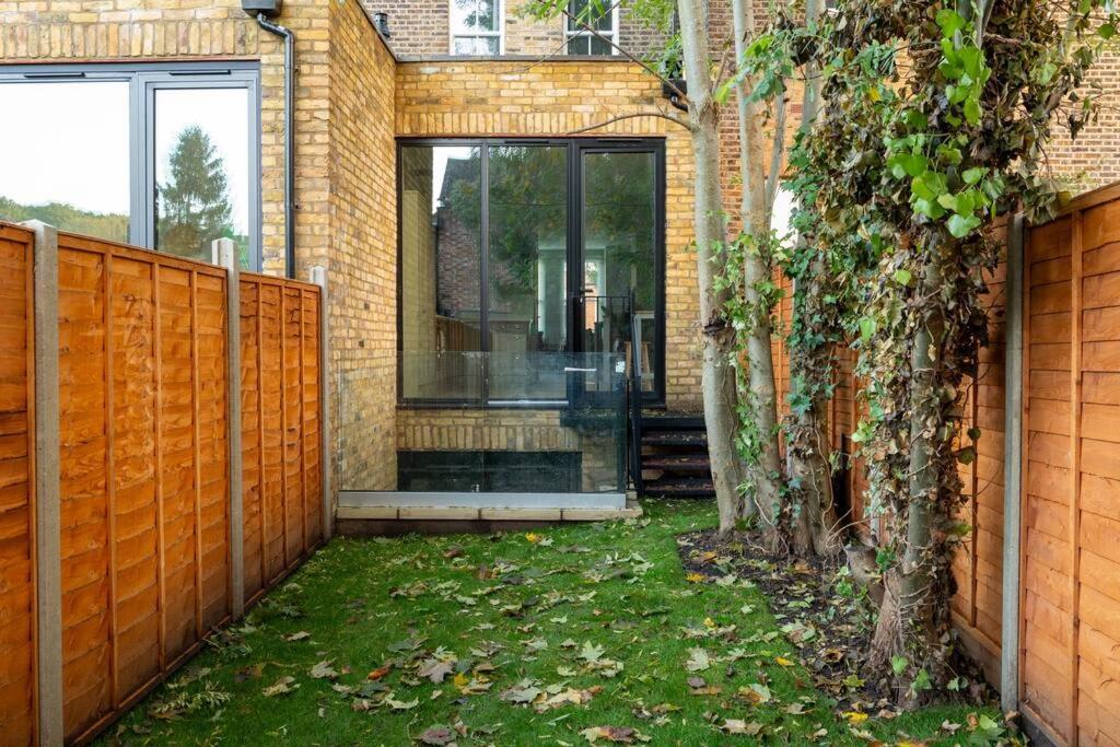 Luxurious & Modern London Apartment in Honor Oak