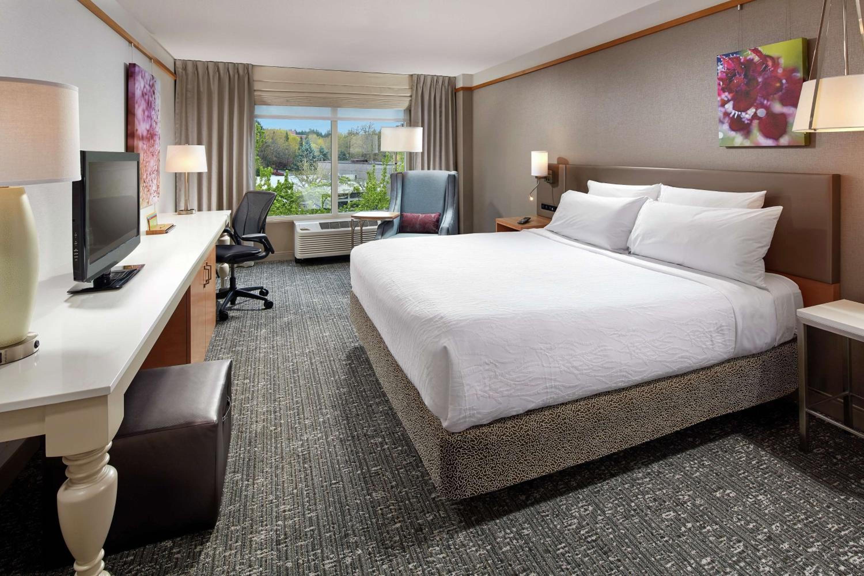 Portland Vacations - Hilton Garden Inn Portland Lake Oswego - Property Image 2