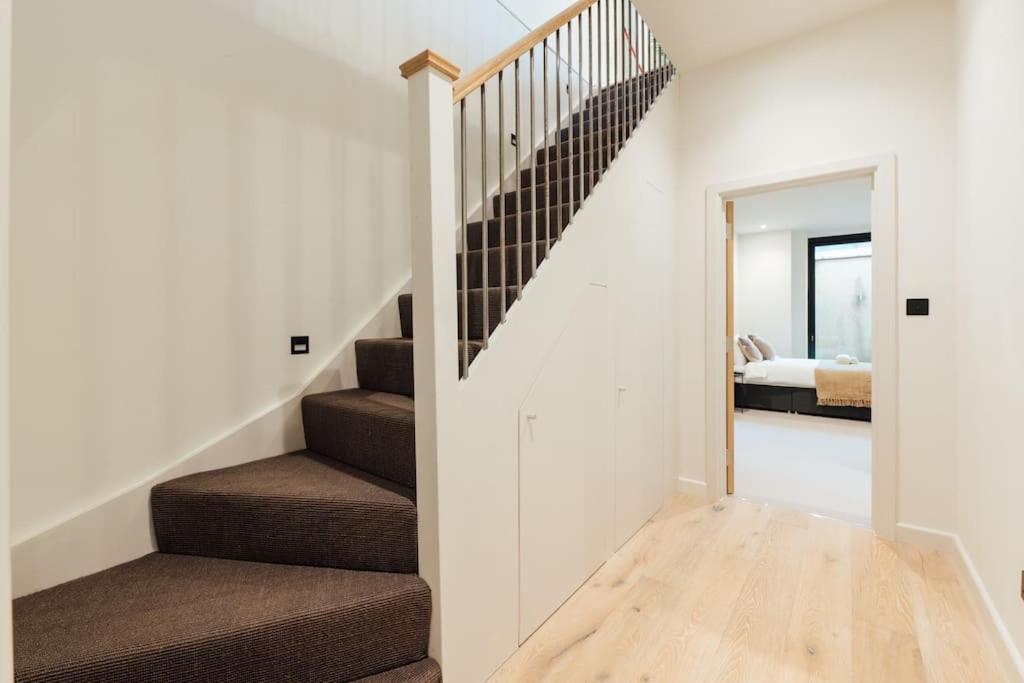 Luxurious & Modern London Apartment in Honor Oak