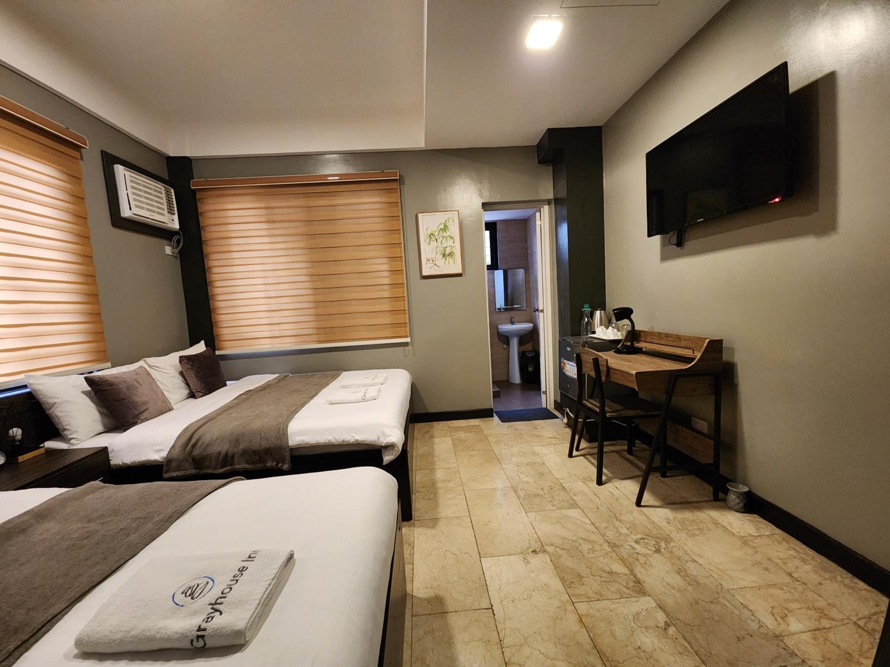 Grayhouse Inn Tagaytay