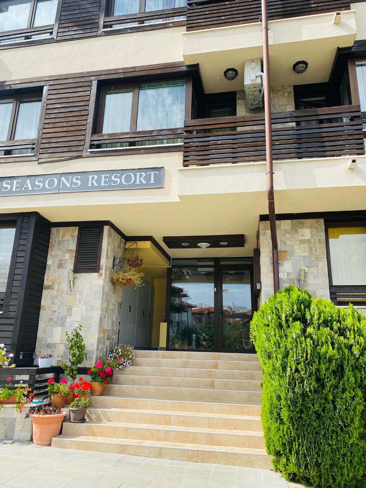 Studio El - All seasons