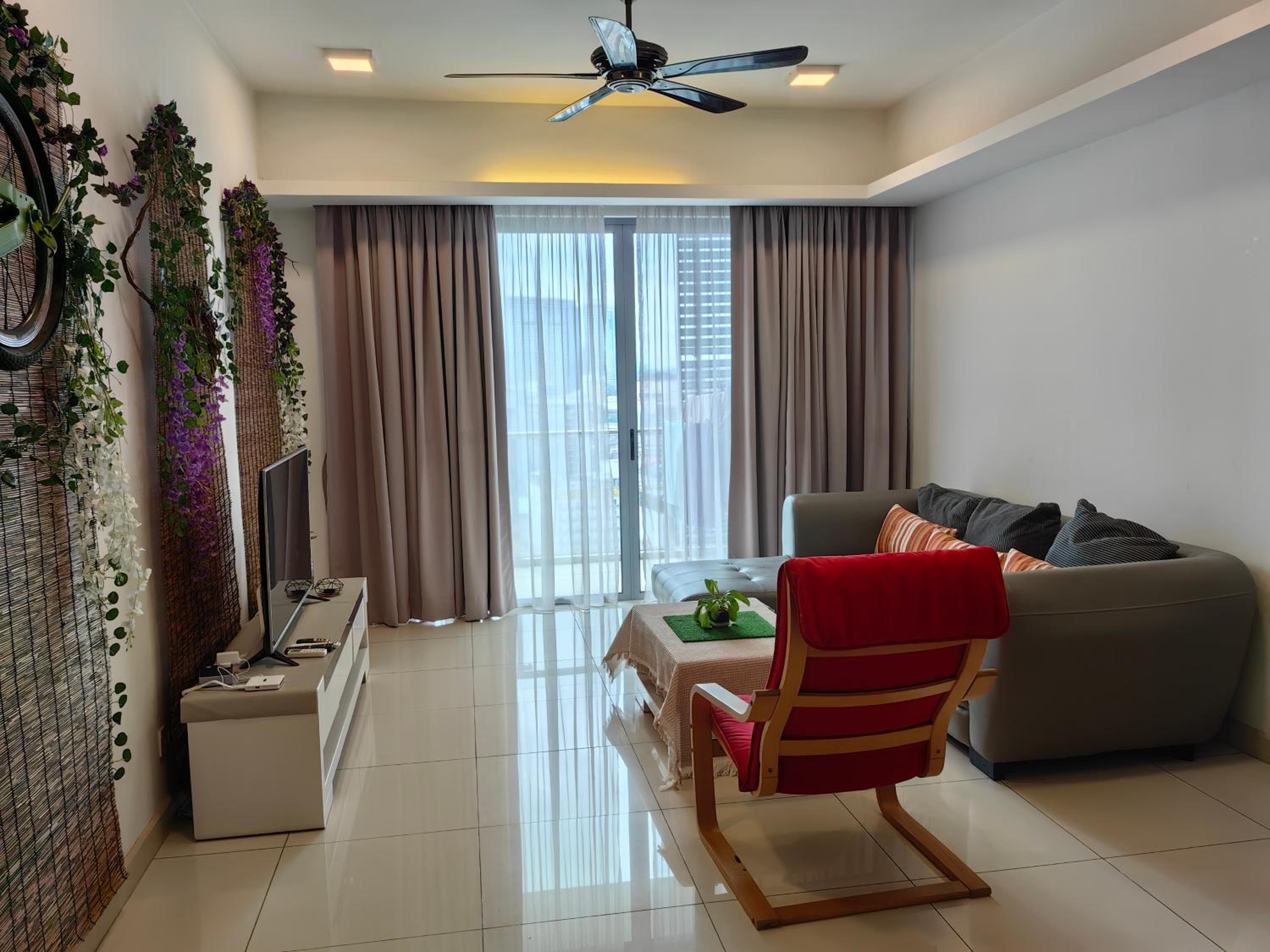 19 Suasana Bukit Ceylon KLCC Bukit Bintang 12 pax 3R2B