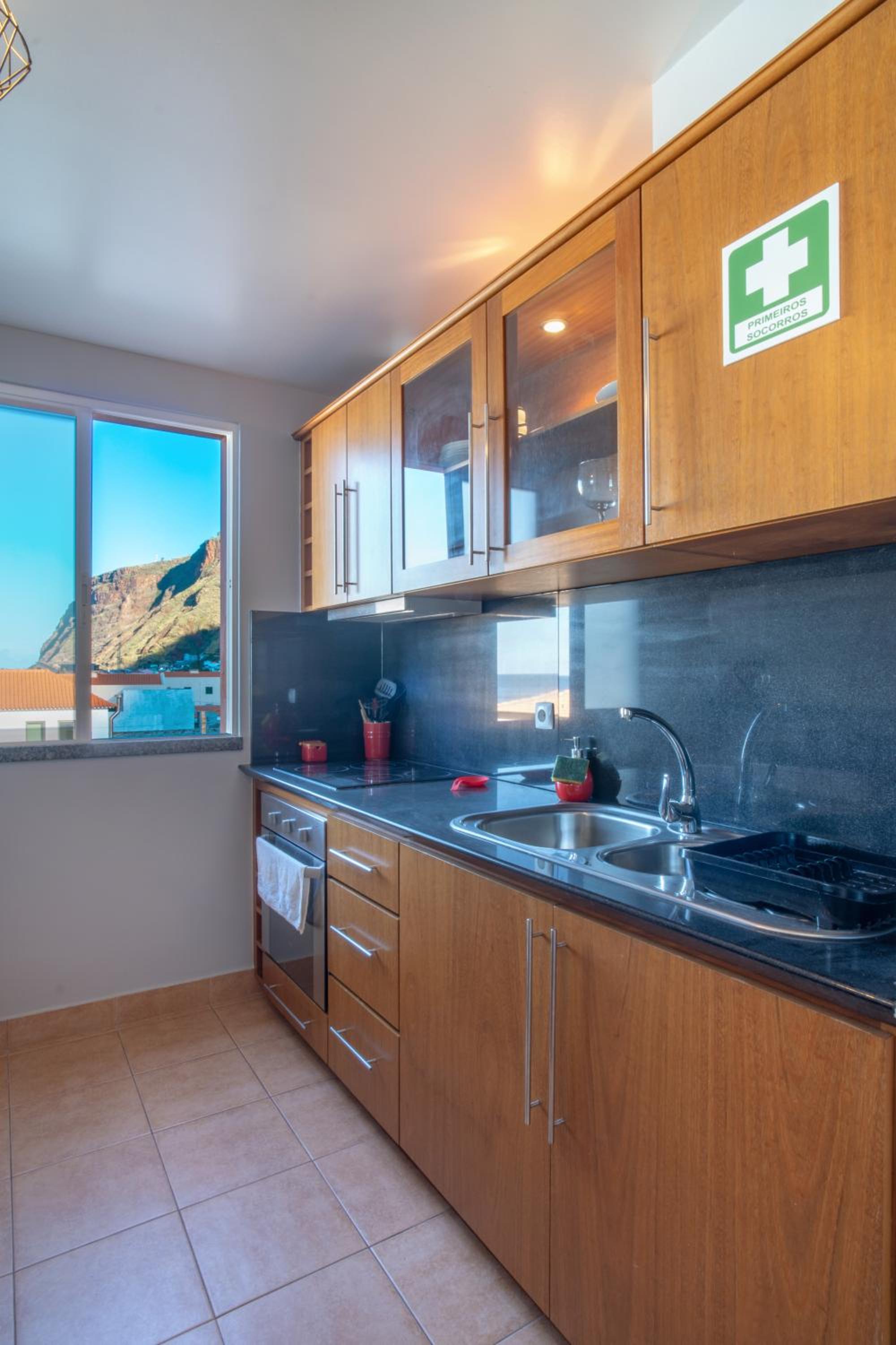 Apartment 7 on Paul do Mar Beach view 4