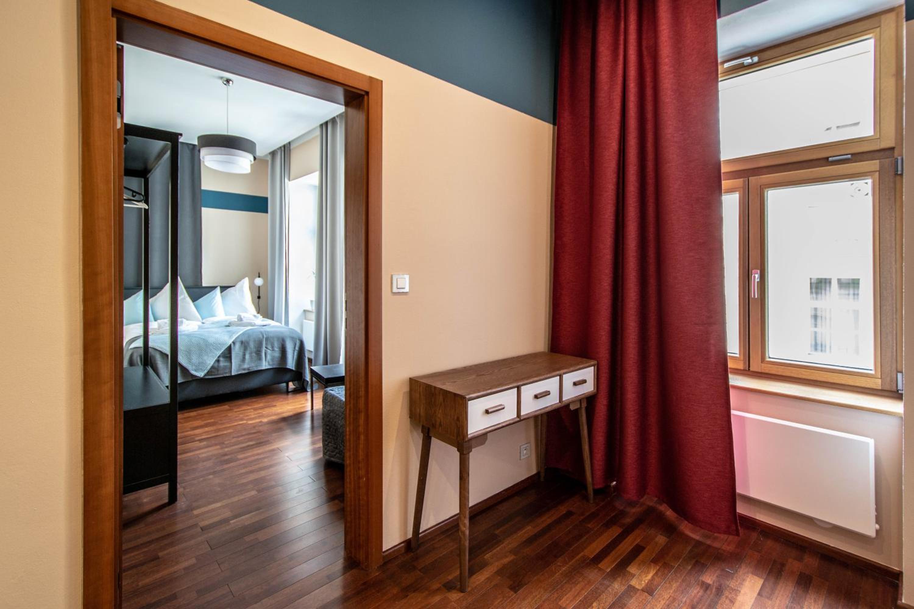 Wooden Design 2BDR Apartment near Eden Garden