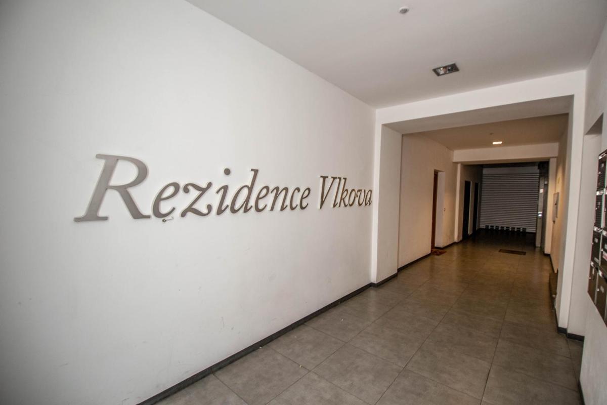 Wooden Design 2BDR Apartment near Eden Garden