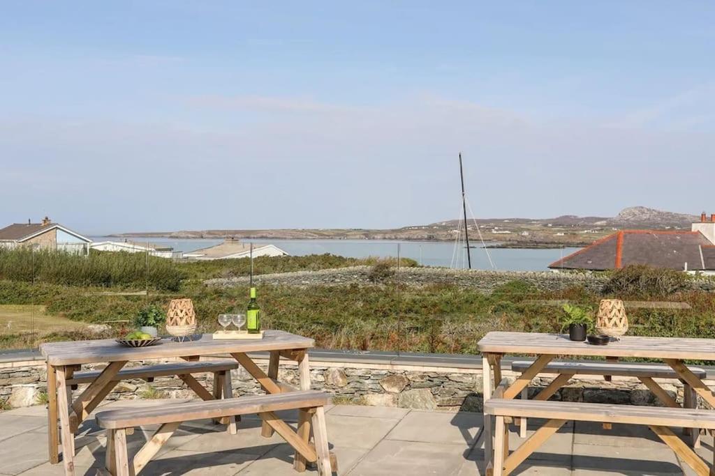 Druidsmoor - Sea Views-sleeps 8-Ravenspoint road view 5