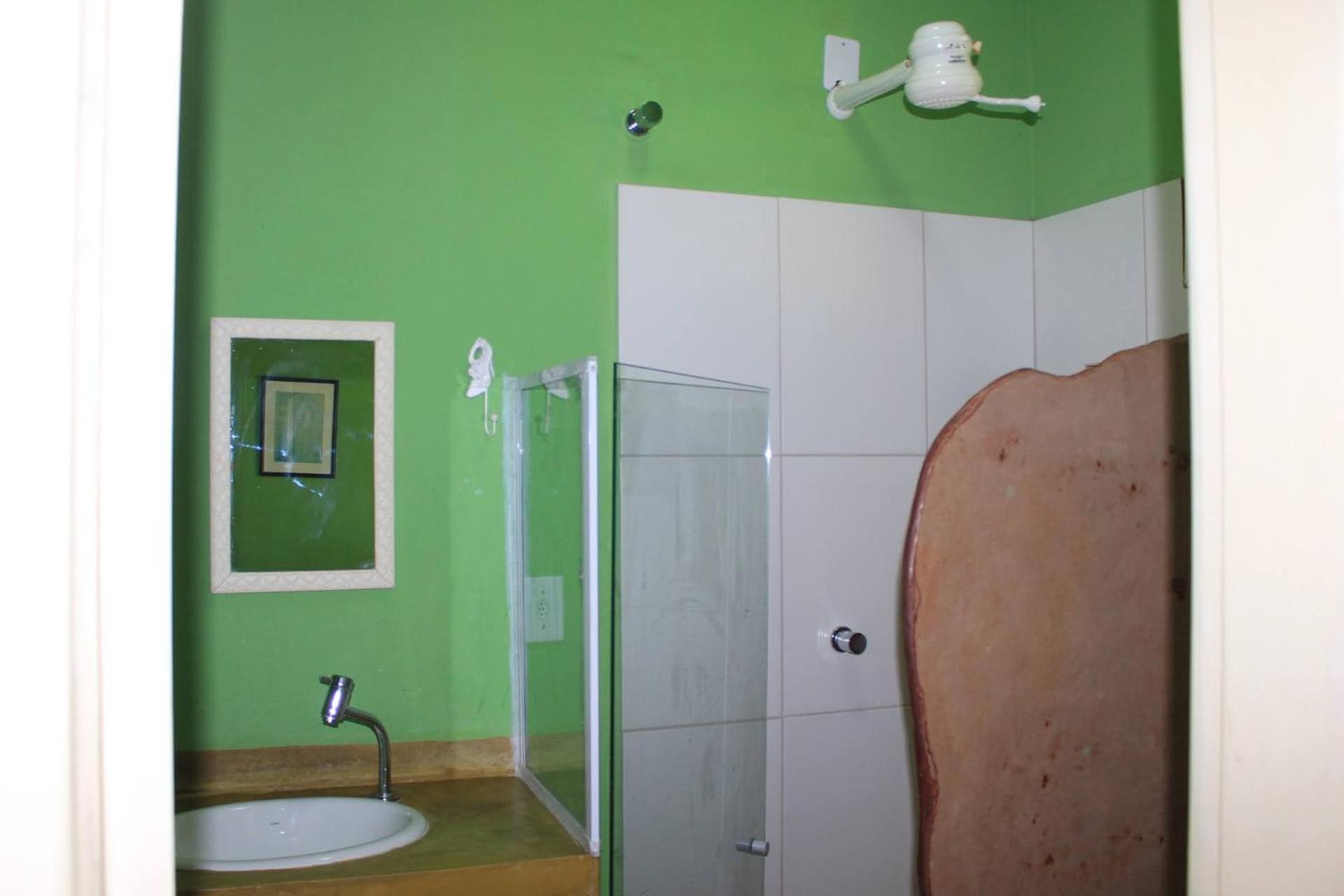 Casas Caminho Do Meio