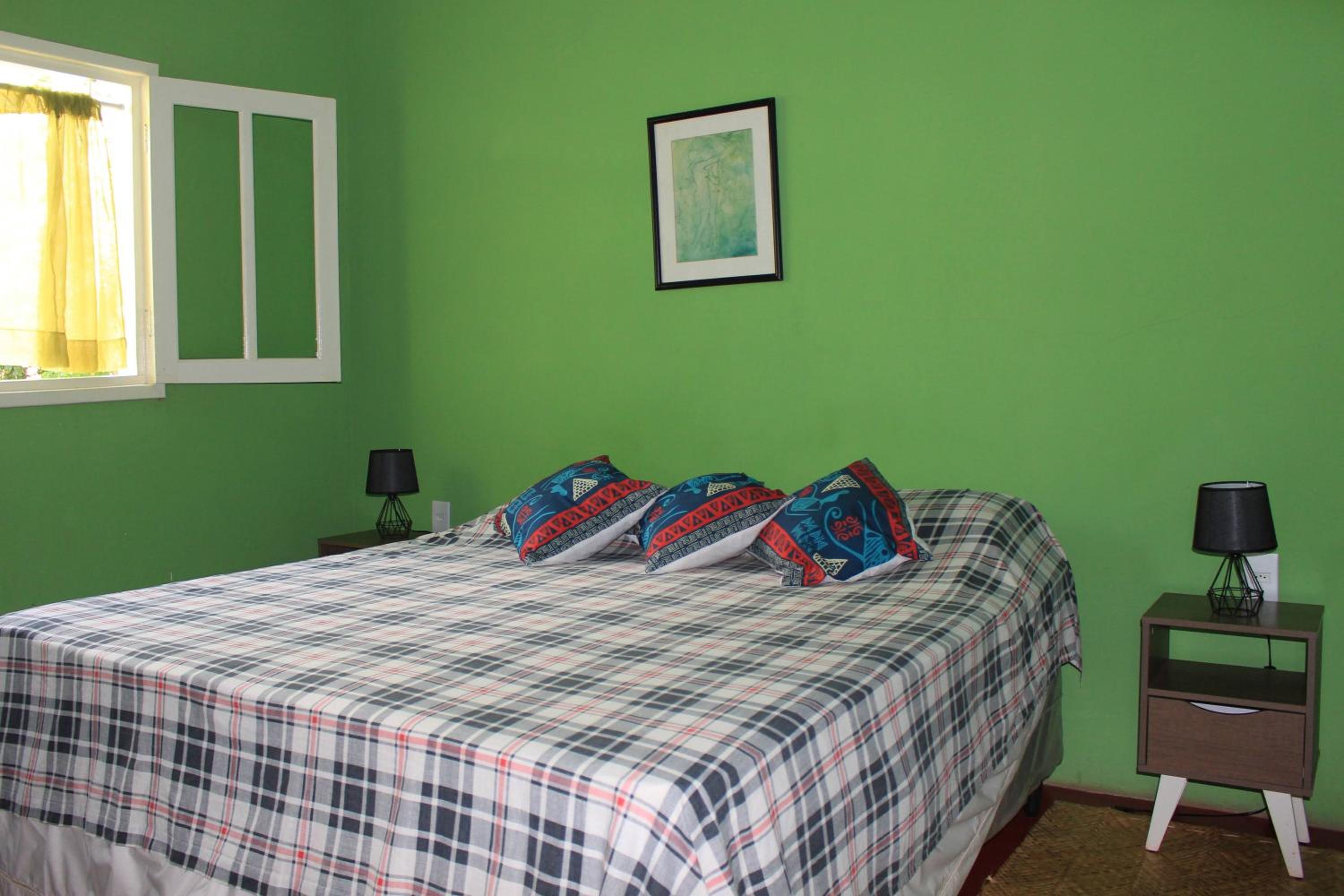 Casas Caminho Do Meio