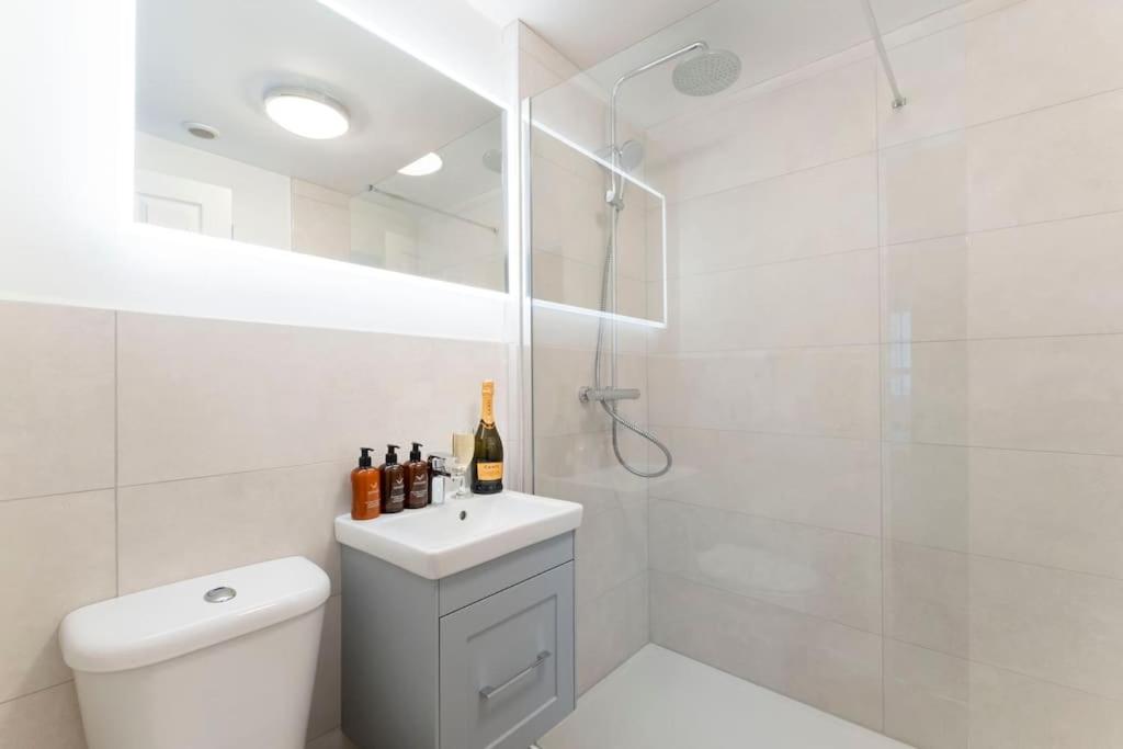 Cosy Peaceful Self Contained Home in Montpellier view 5