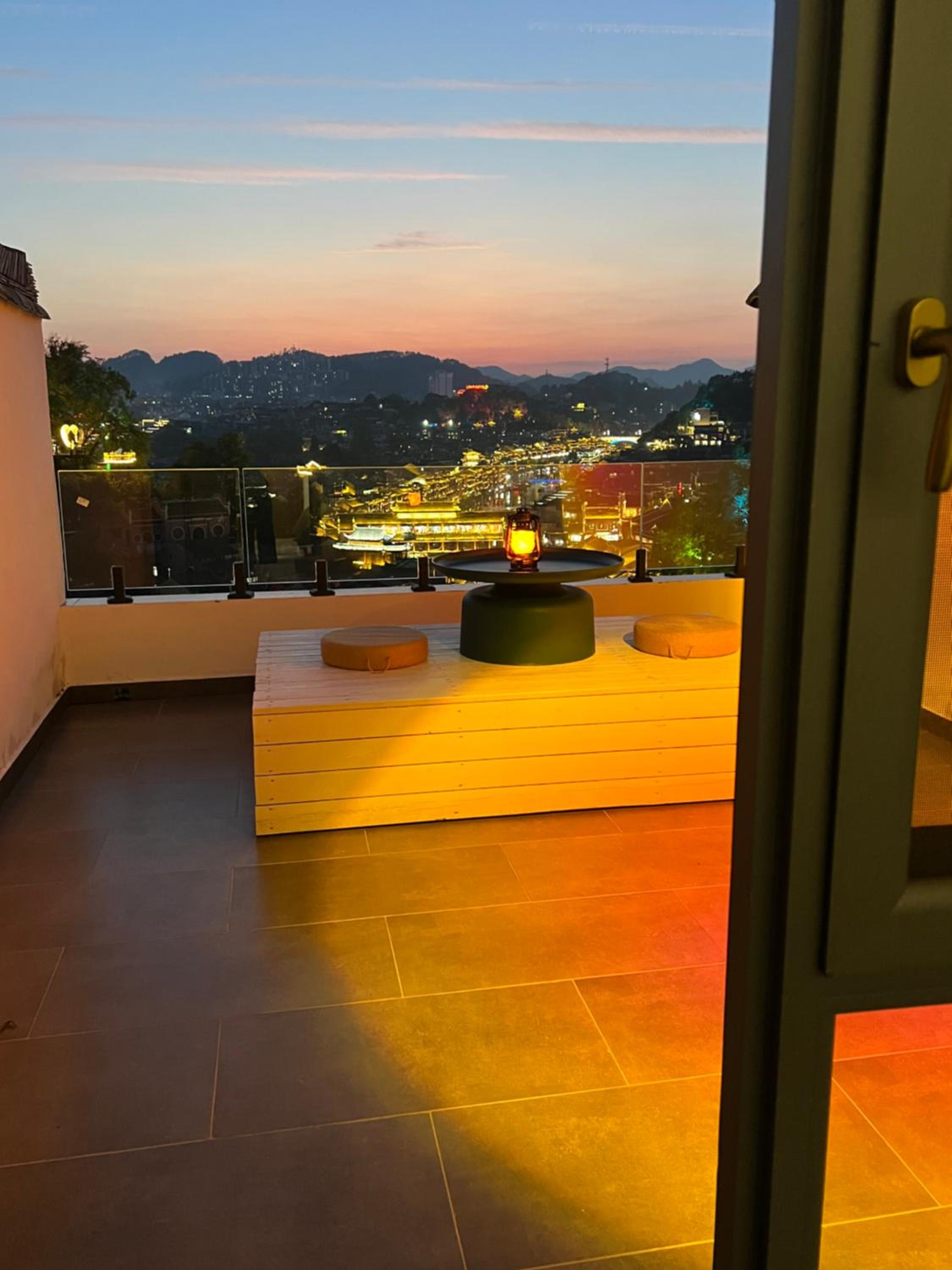 Phoenix Best River View B&B
