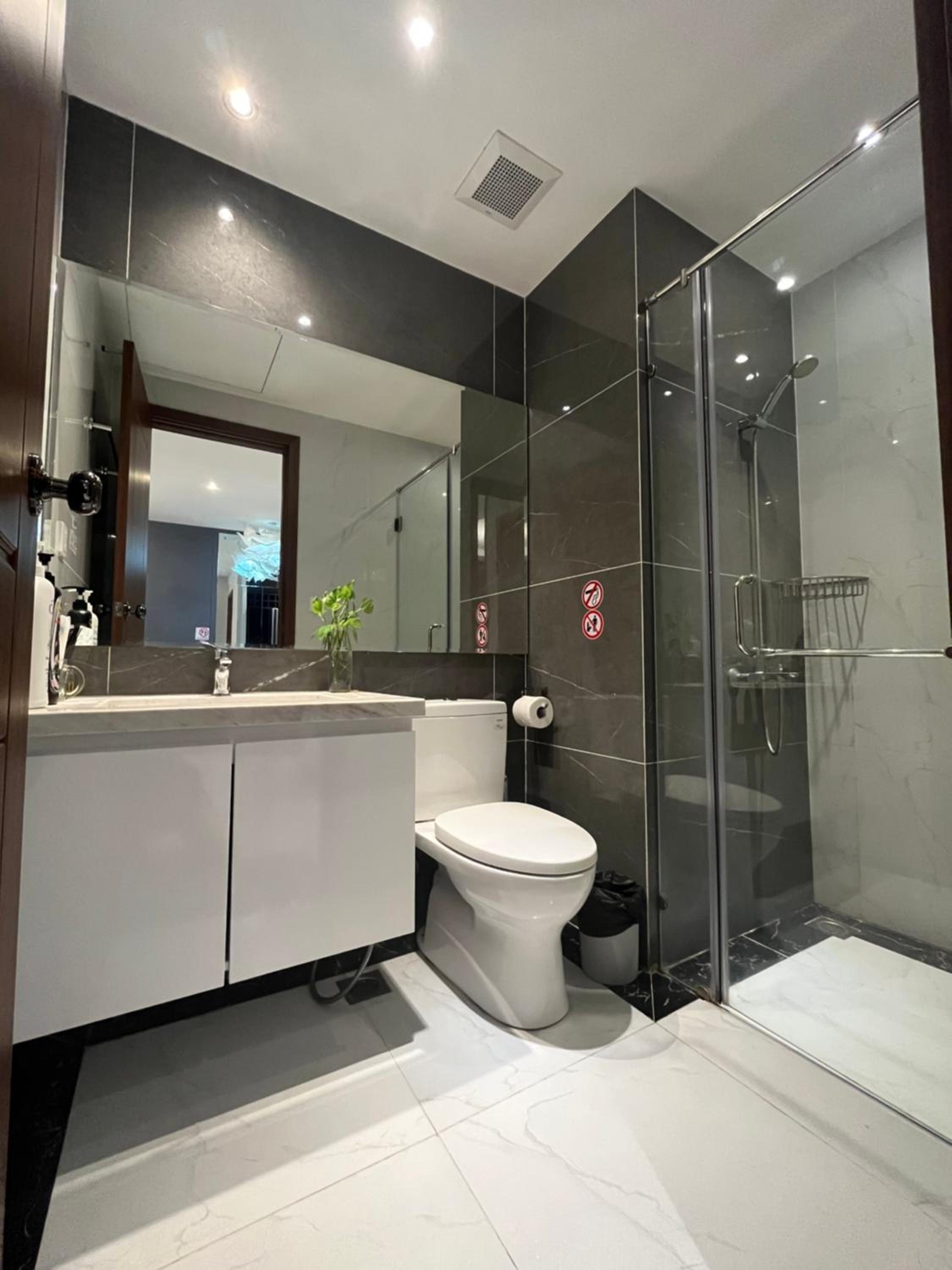 KIRAKUAN CHILL 2BR Pool/Gym